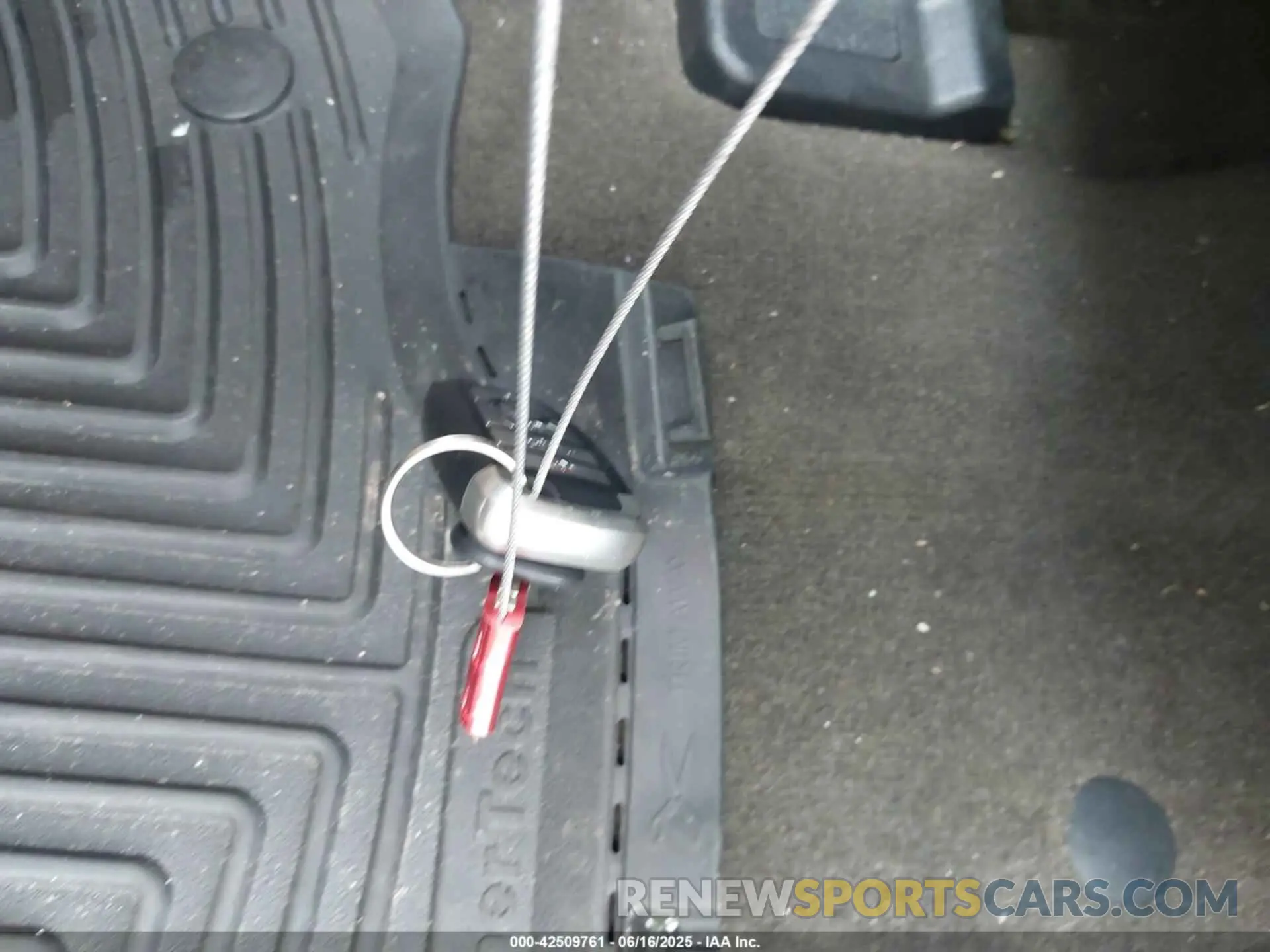 11 Photograph of a damaged car 1FTEW1C44KKC59154 FORD F-150 2019
