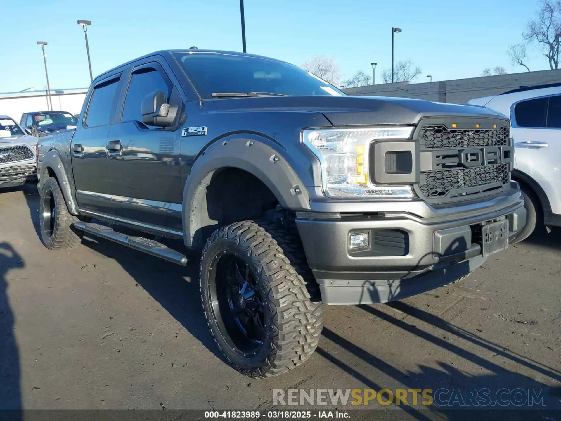 1 Photograph of a damaged car 1FTEW1C4XKKE39092 FORD F-150 2019