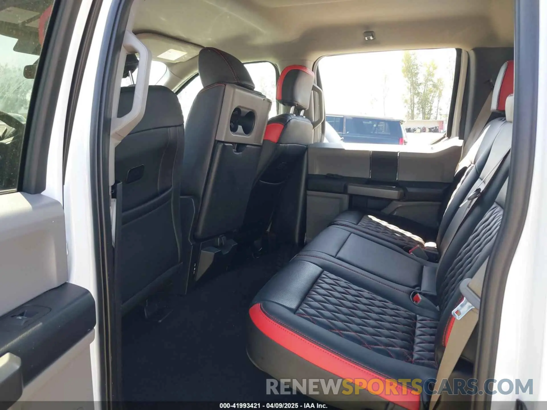 8 Photograph of a damaged car 1FTEW1C53KKC40961 FORD F-150 2019
