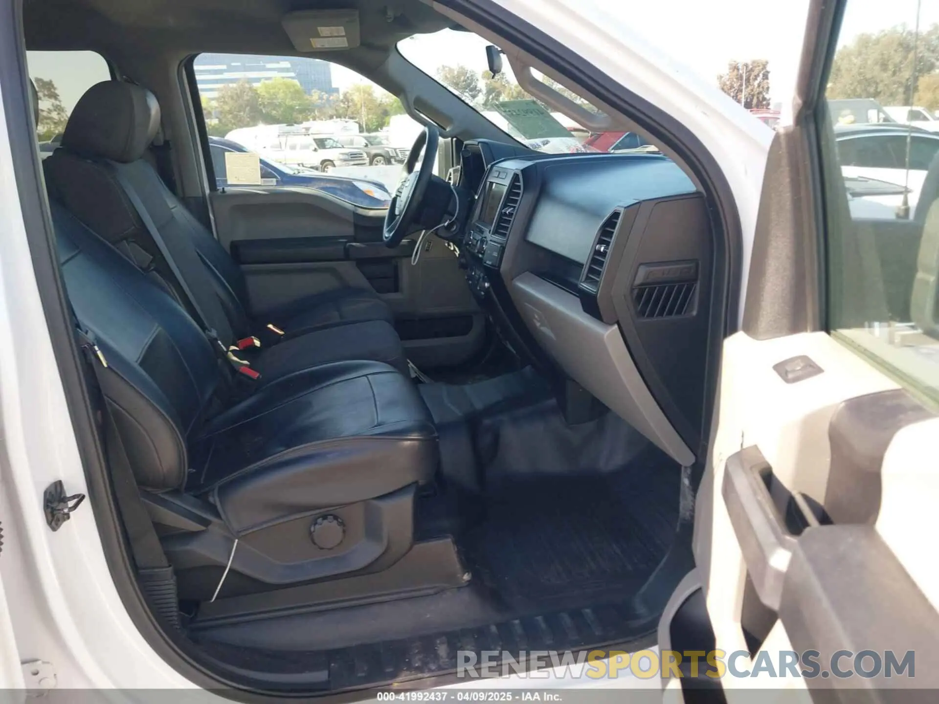 5 Photograph of a damaged car 1FTEW1C59KKE70231 FORD F-150 2019