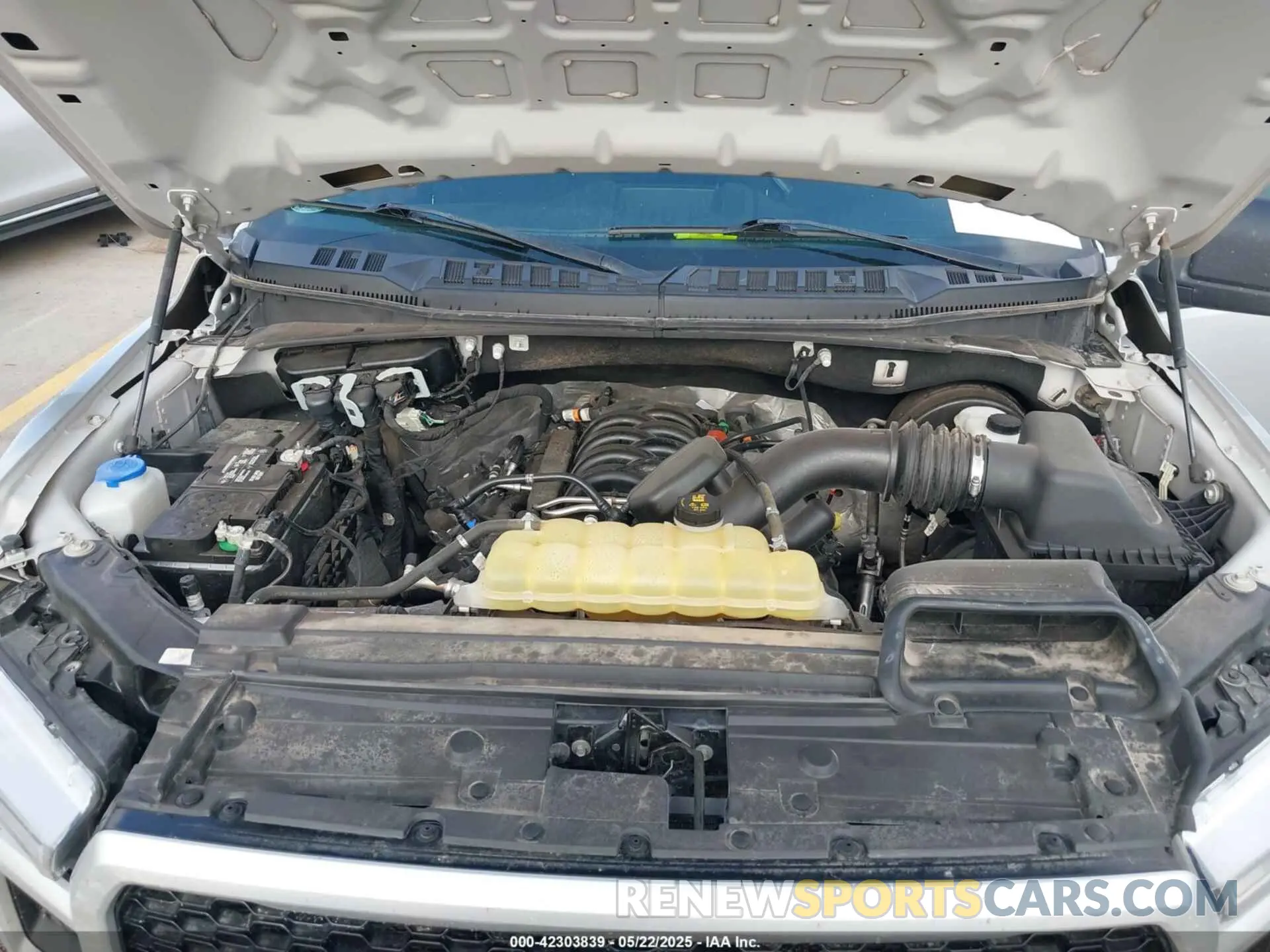 10 Photograph of a damaged car 1FTEW1C59KKE91712 FORD F-150 2019
