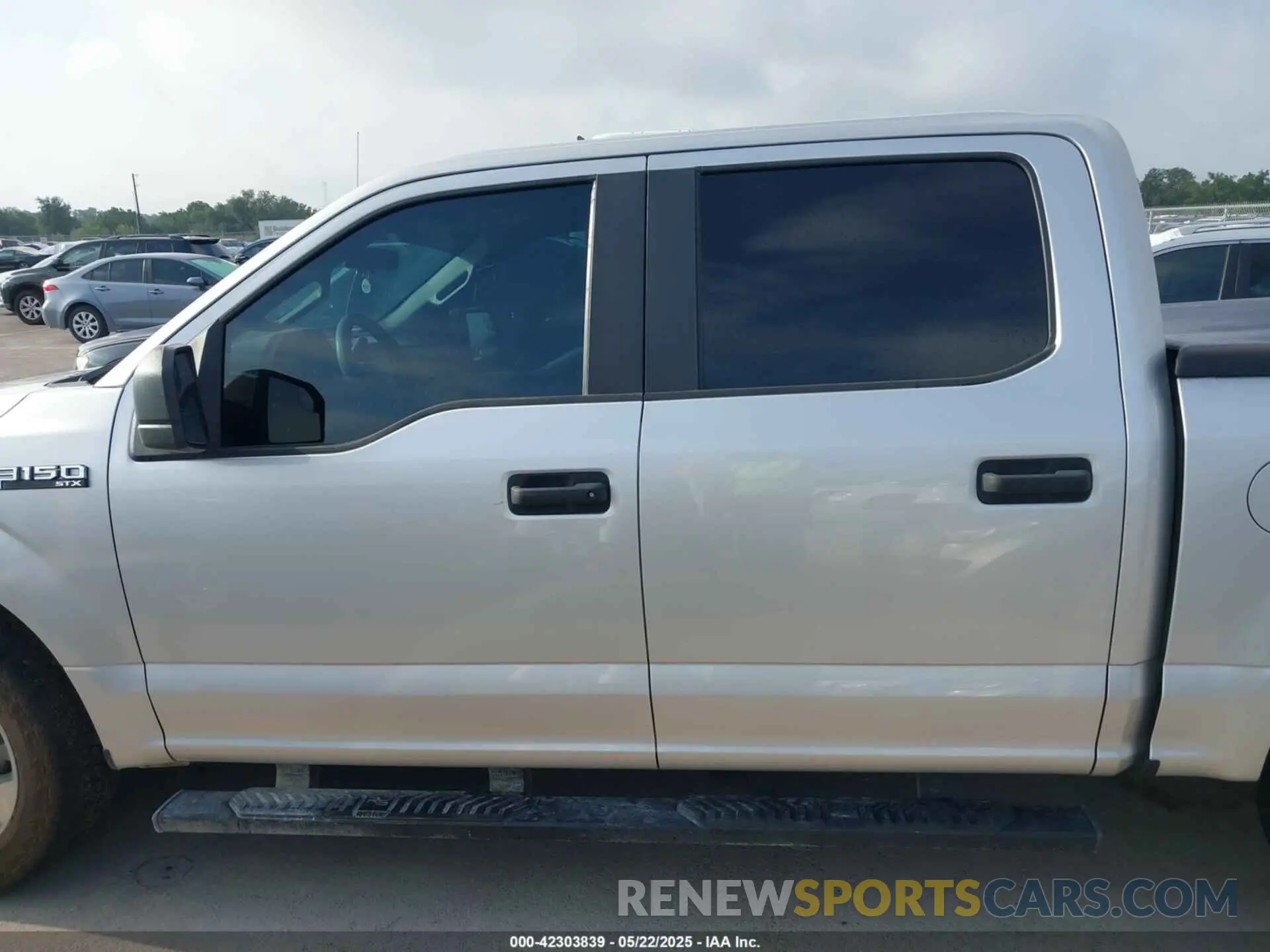 14 Photograph of a damaged car 1FTEW1C59KKE91712 FORD F-150 2019