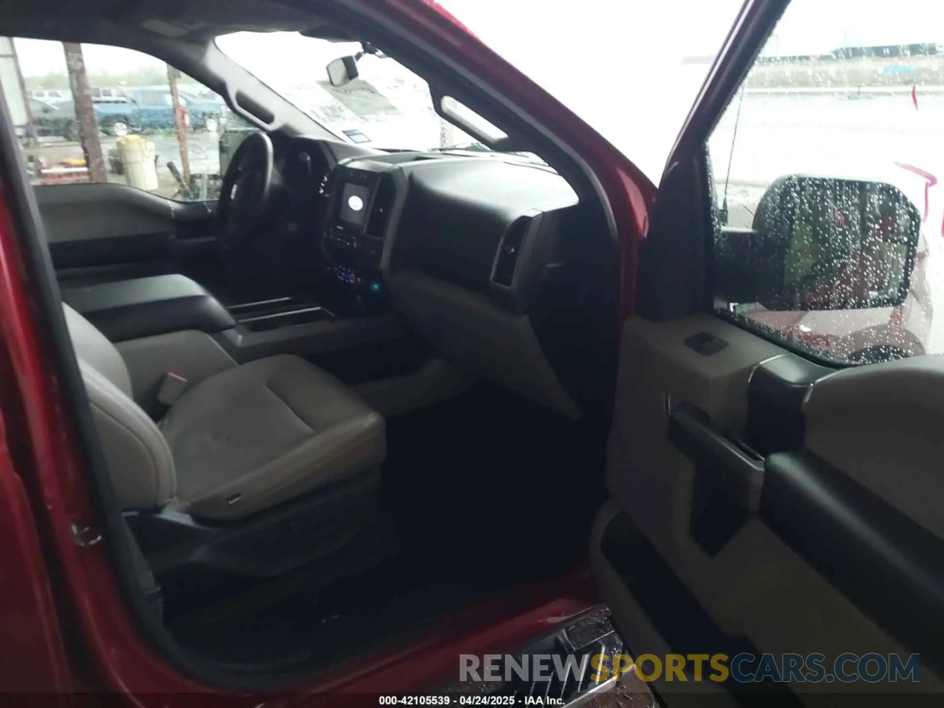5 Photograph of a damaged car 1FTEW1C5XKKC83659 FORD F-150 2019