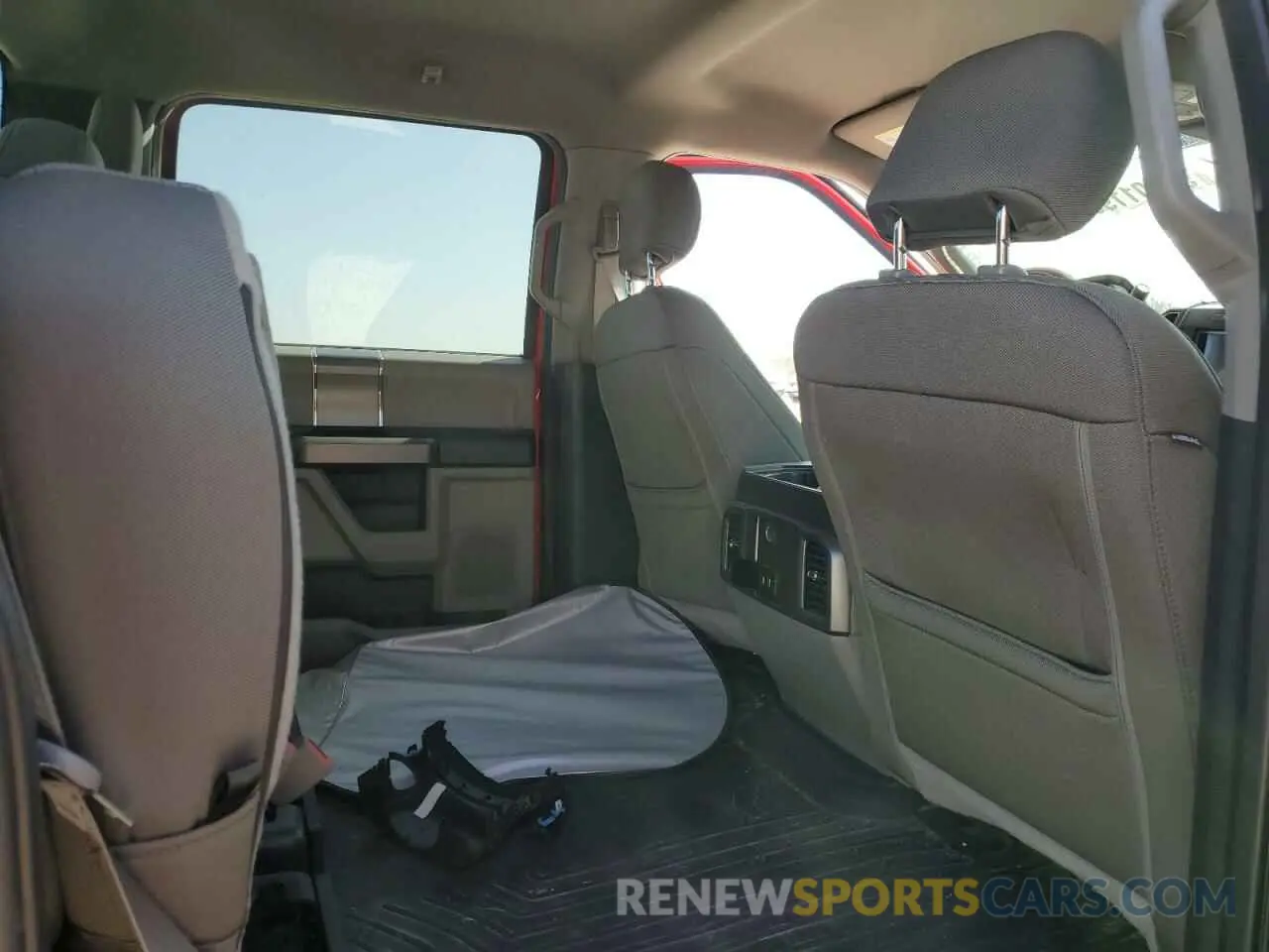 10 Photograph of a damaged car 1FTEW1CB0KKE24115 FORD F-150 2019