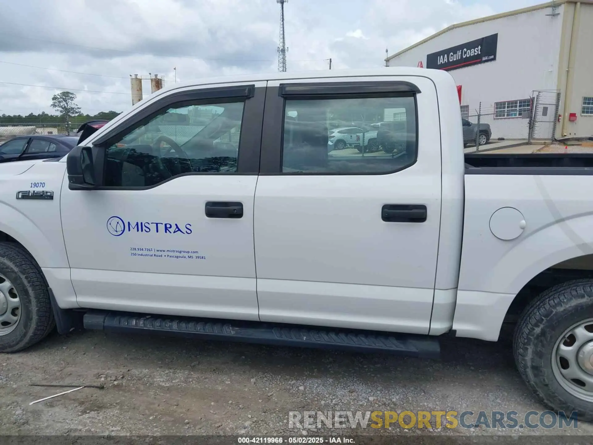 14 Photograph of a damaged car 1FTEW1CB3KKD58854 FORD F-150 2019