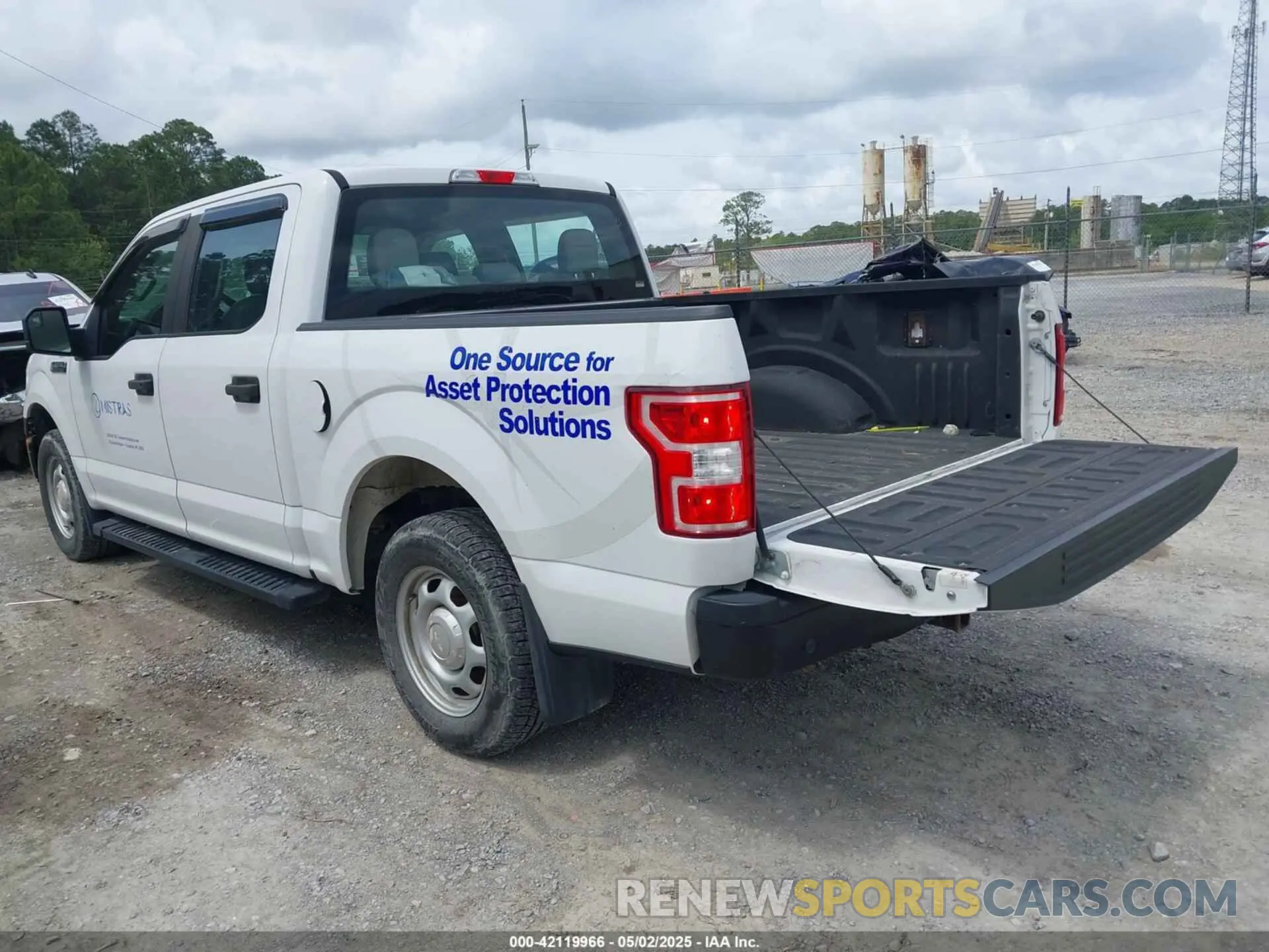 3 Photograph of a damaged car 1FTEW1CB3KKD58854 FORD F-150 2019