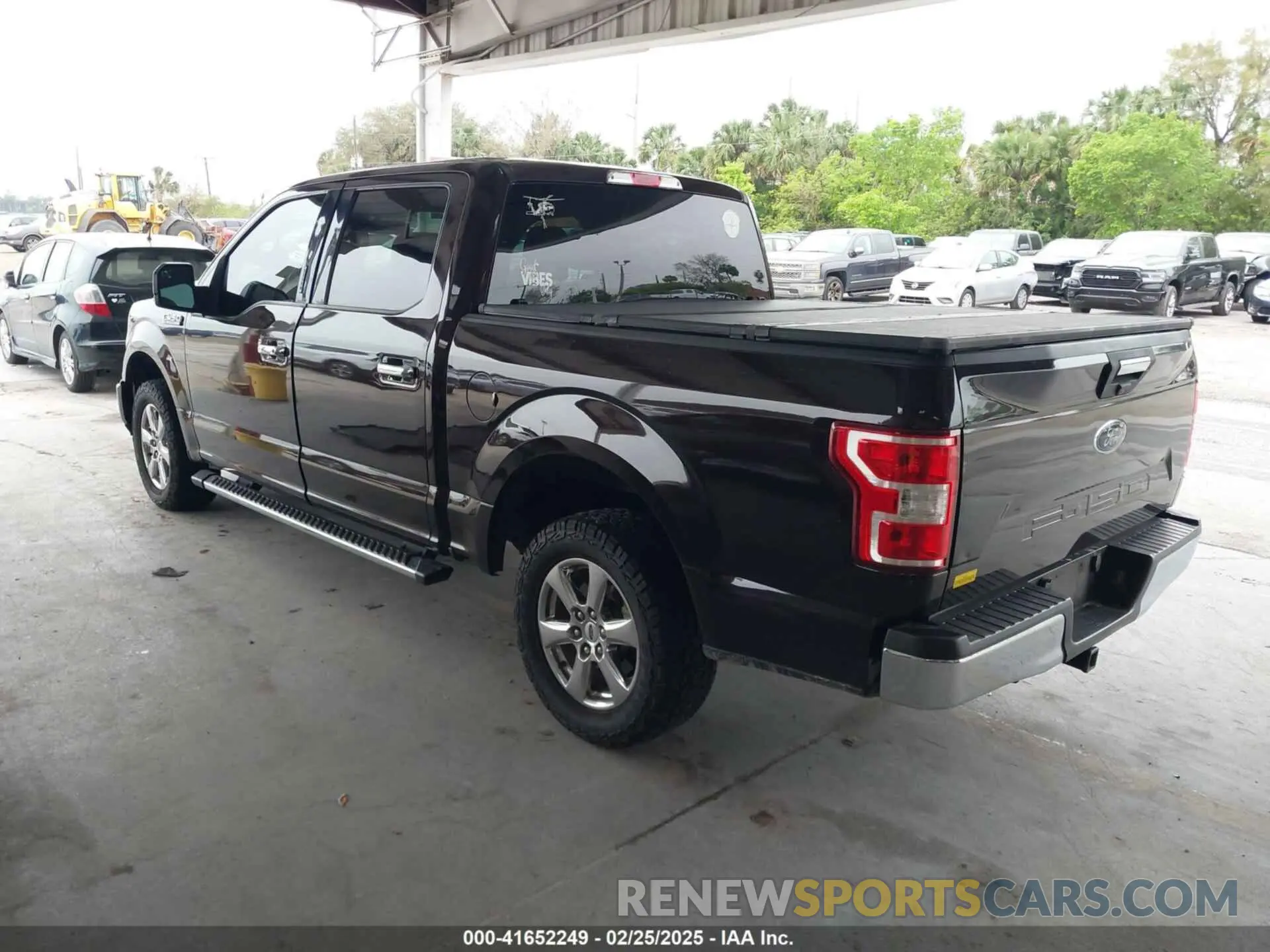 3 Photograph of a damaged car 1FTEW1CB6KKC92946 FORD F-150 2019