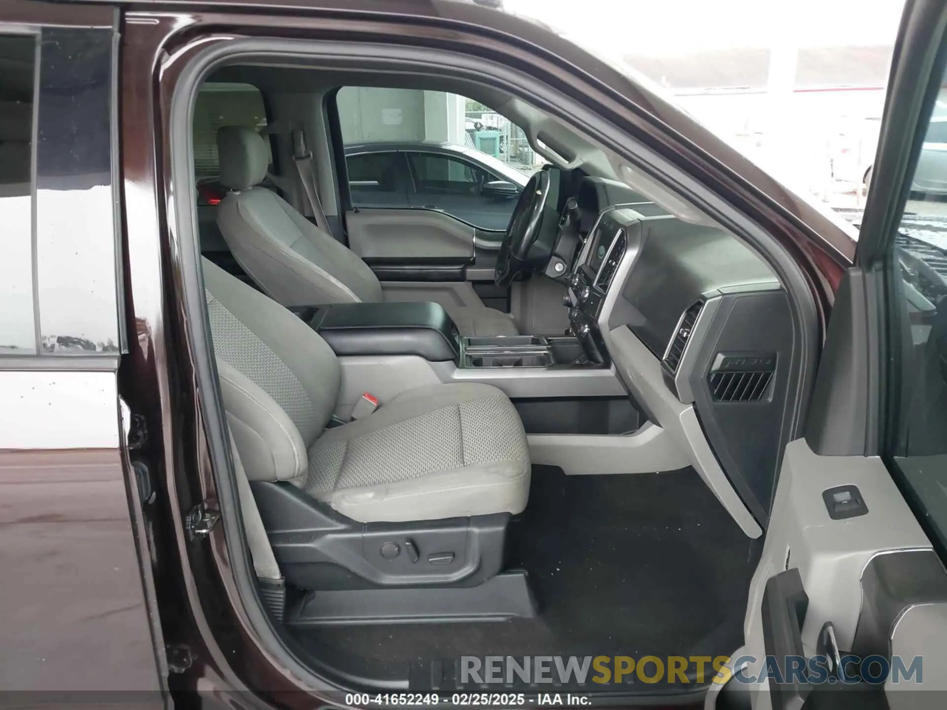 5 Photograph of a damaged car 1FTEW1CB6KKC92946 FORD F-150 2019