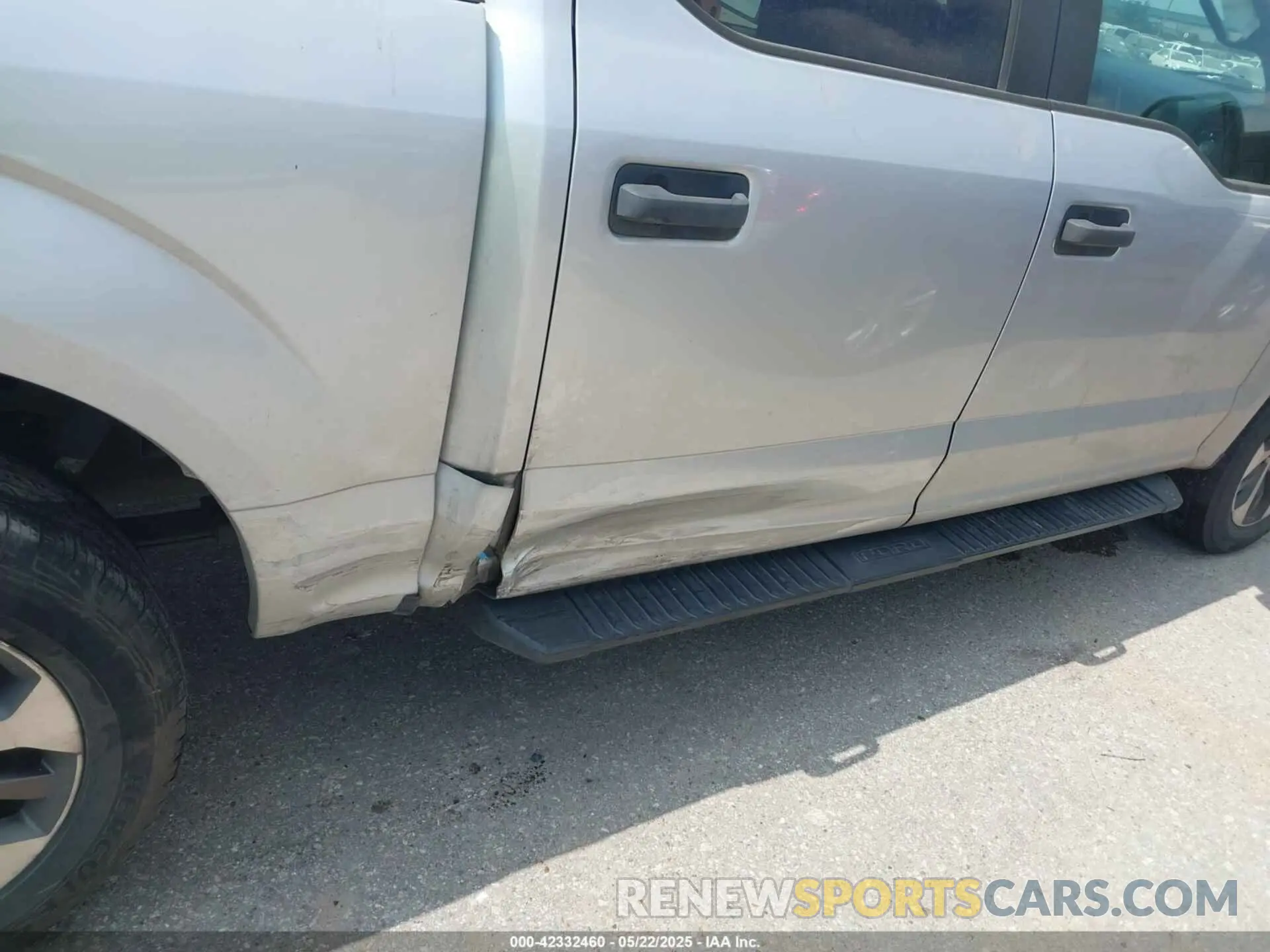 6 Photograph of a damaged car 1FTEW1CP0KFB03647 FORD F-150 2019