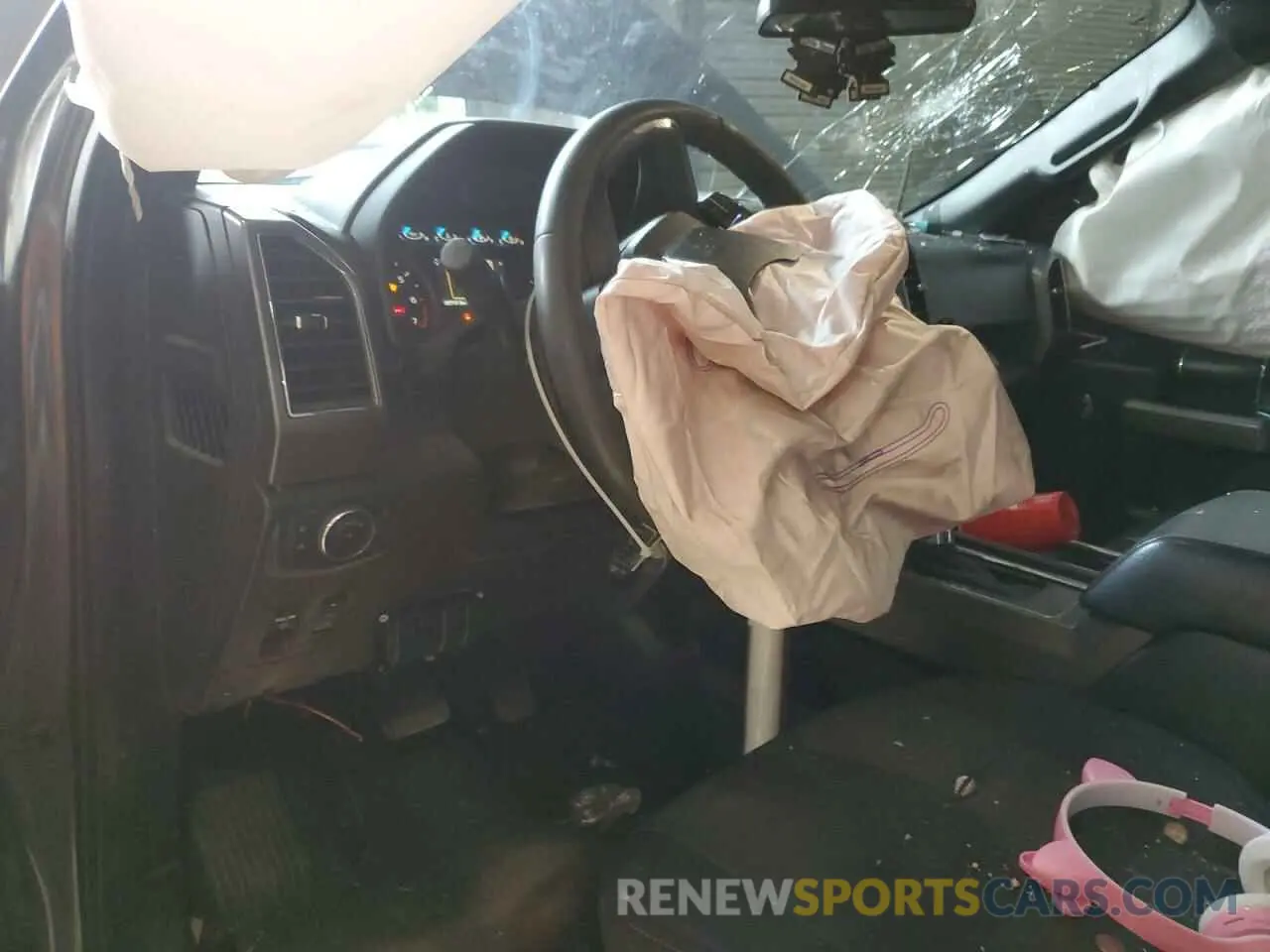 8 Photograph of a damaged car 1FTEW1CP0KKE76243 FORD F-150 2019