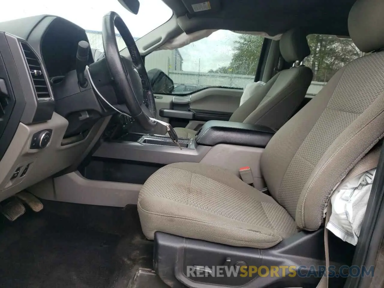 7 Photograph of a damaged car 1FTEW1CP1KFA91895 FORD F-150 2019