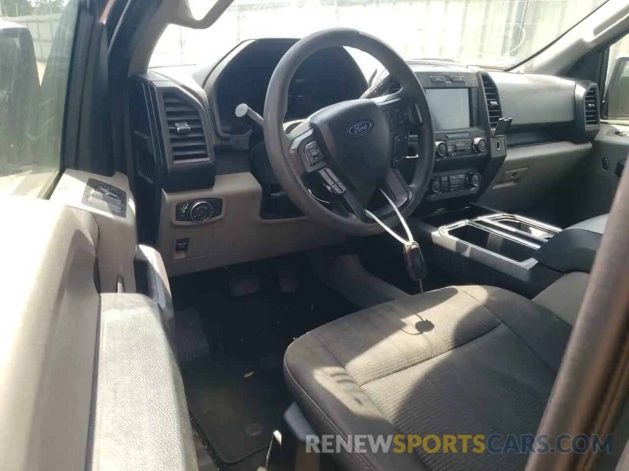 8 Photograph of a damaged car 1FTEW1CP1KKD68357 FORD F-150 2019