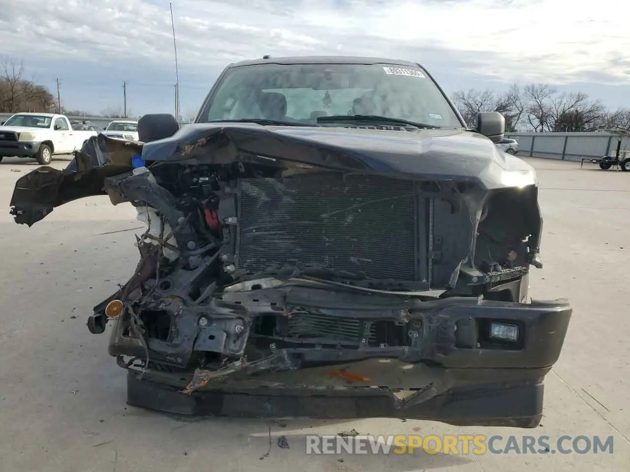 5 Photograph of a damaged car 1FTEW1CP2KKC31413 FORD F-150 2019