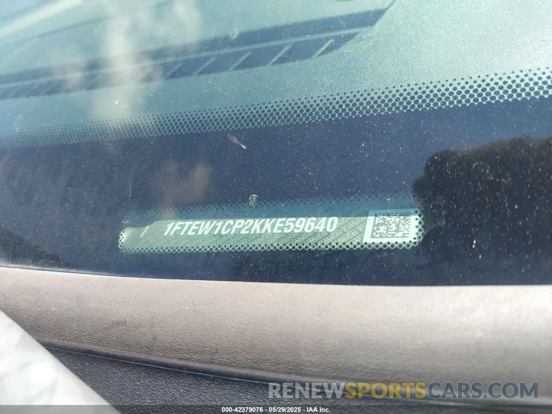 9 Photograph of a damaged car 1FTEW1CP2KKE59640 FORD F-150 2019