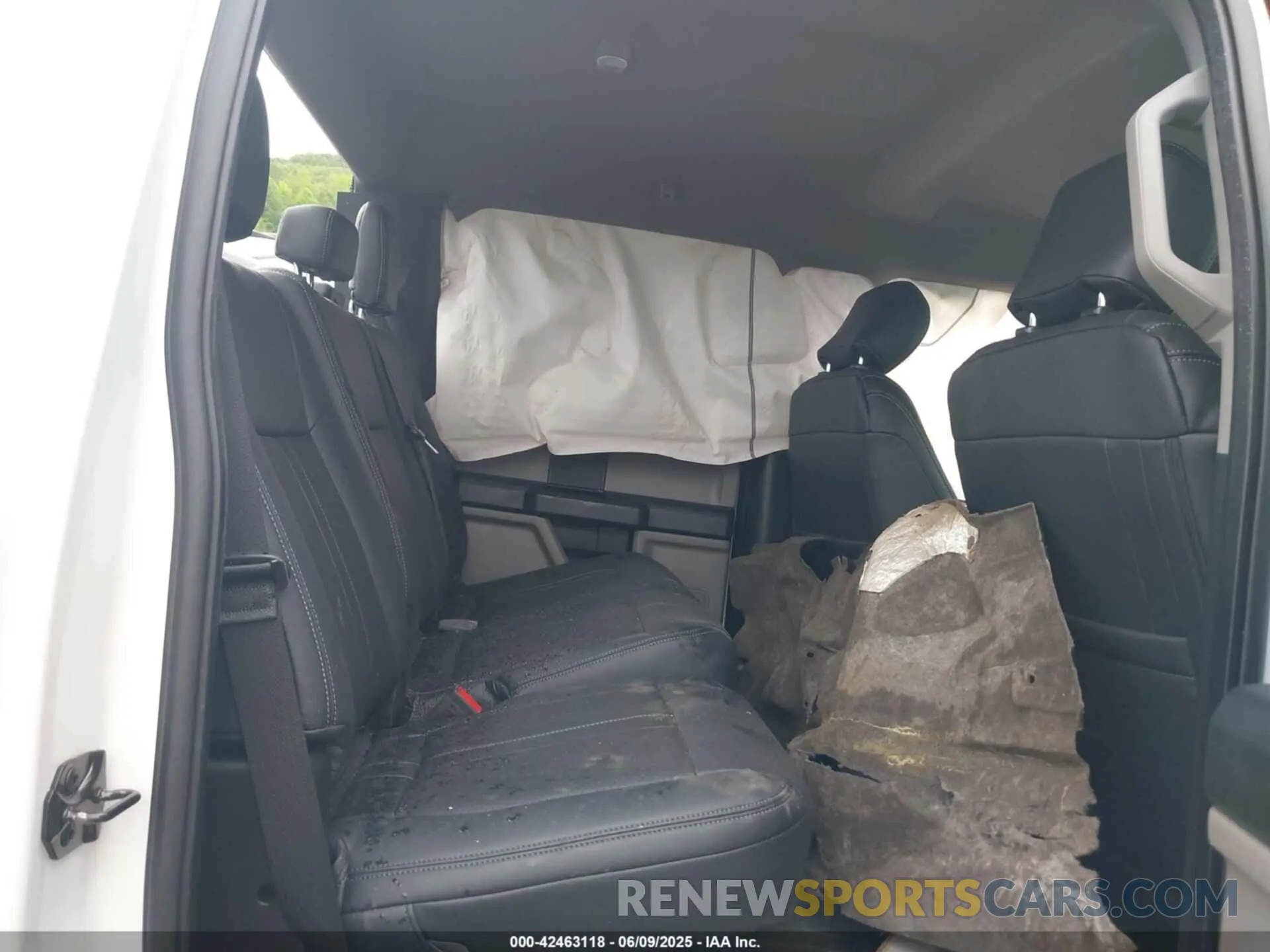 8 Photograph of a damaged car 1FTEW1CP3KFA06328 FORD F-150 2019