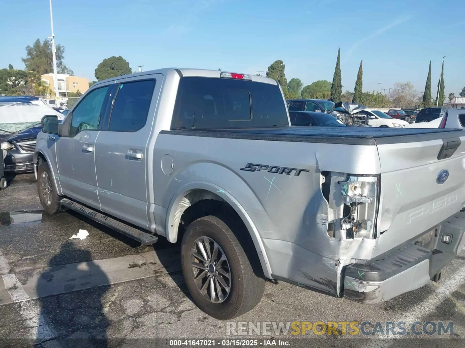 14 Photograph of a damaged car 1FTEW1CP4KKC34877 FORD F-150 2019