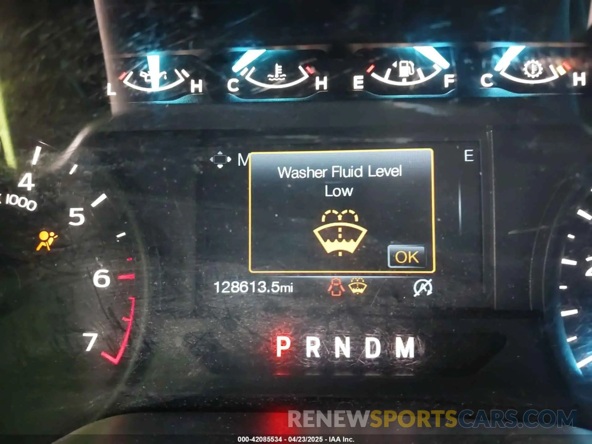 16 Photograph of a damaged car 1FTEW1CP5KKD12325 FORD F-150 2019