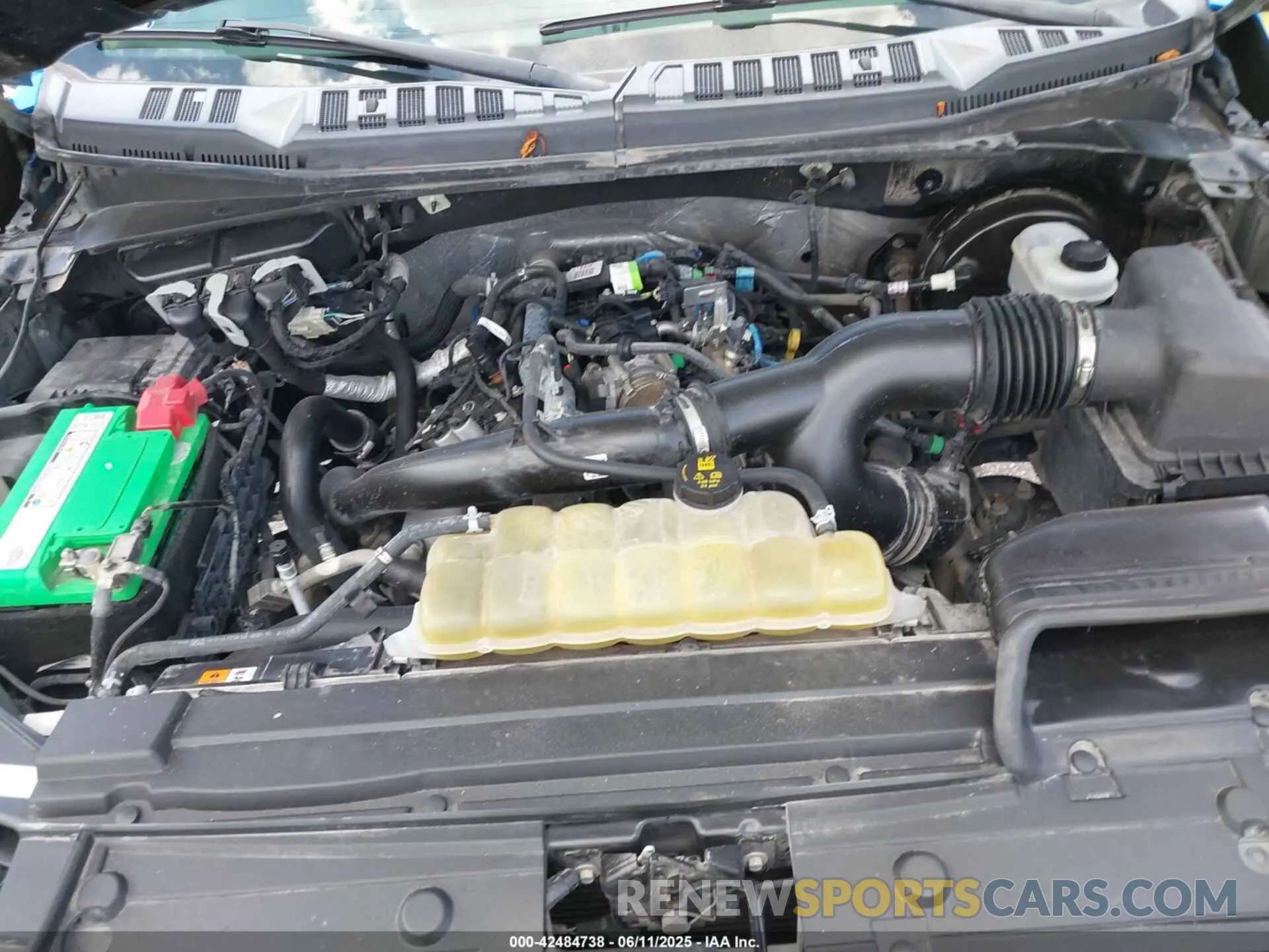10 Photograph of a damaged car 1FTEW1CP5KKE83480 FORD F-150 2019