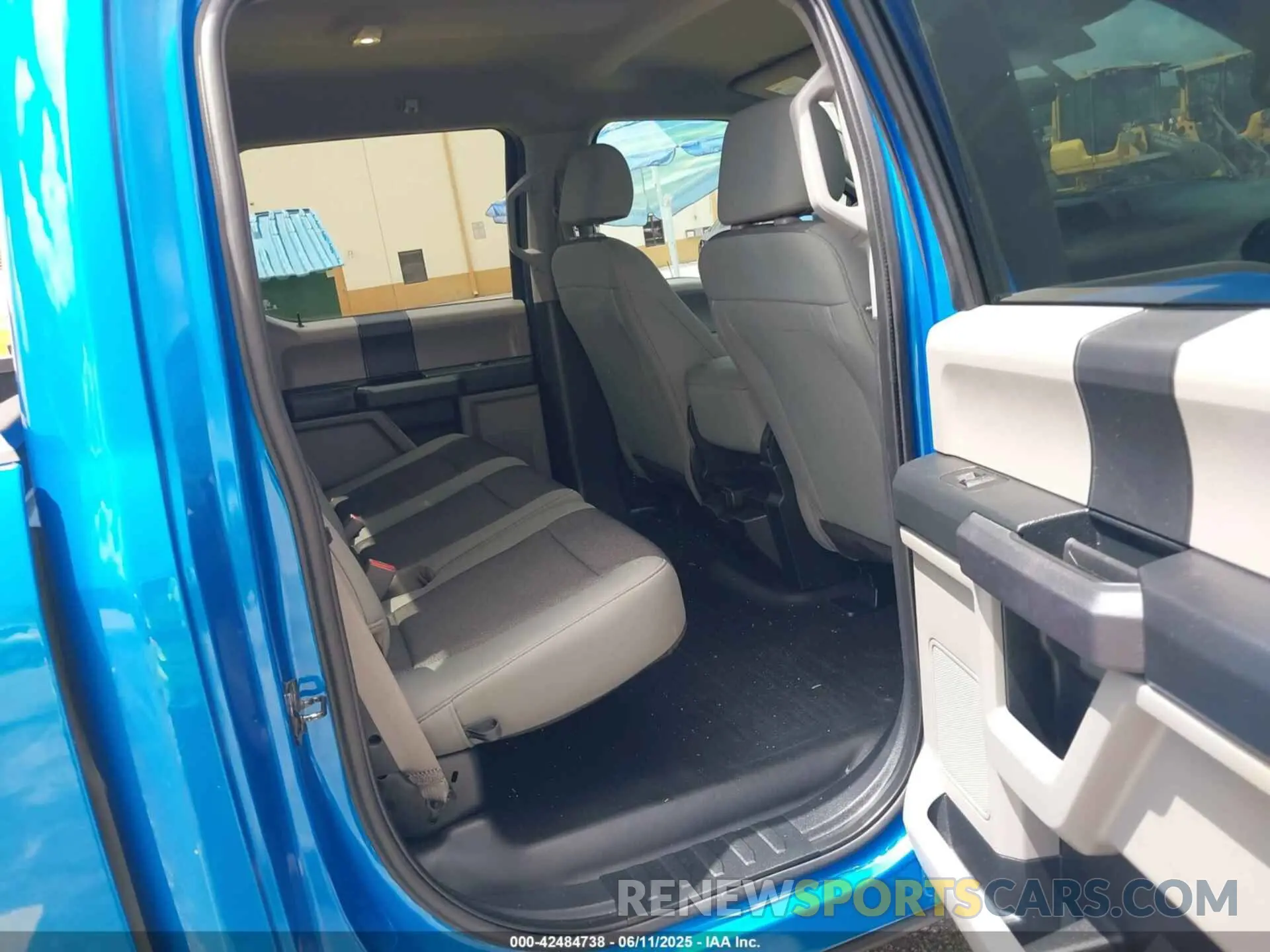 8 Photograph of a damaged car 1FTEW1CP5KKE83480 FORD F-150 2019