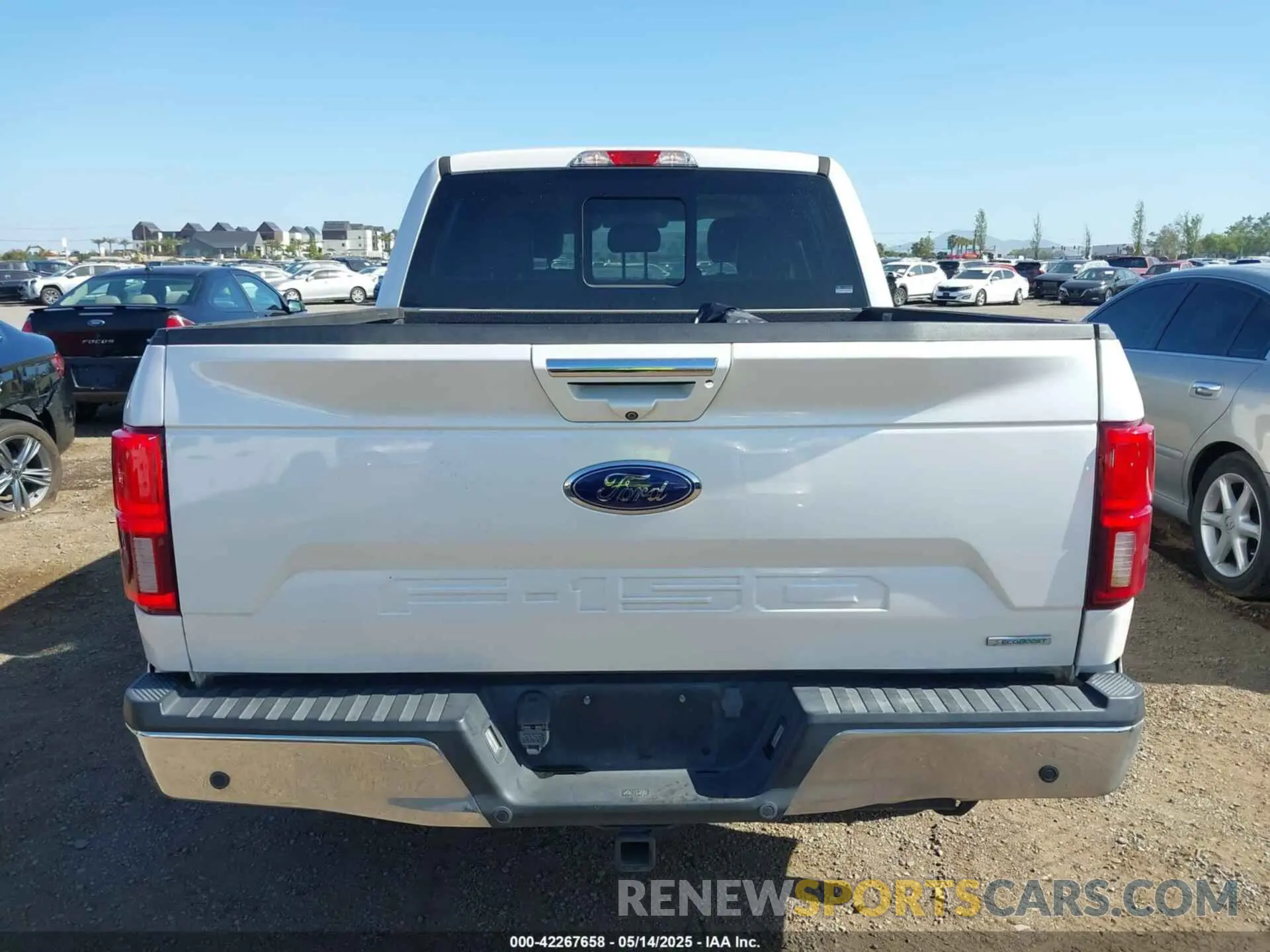 16 Photograph of a damaged car 1FTEW1CP6KKC77777 FORD F-150 2019