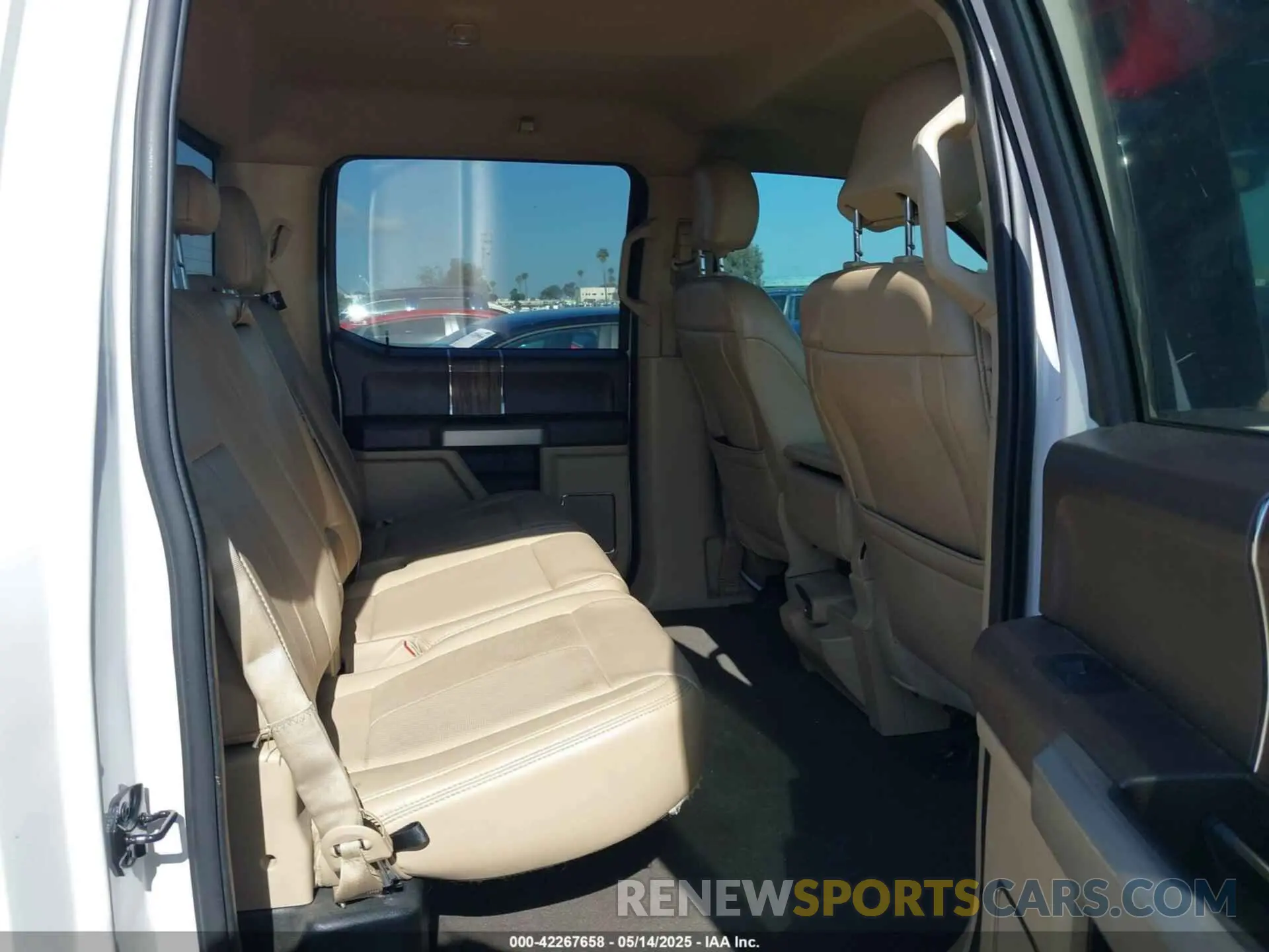 8 Photograph of a damaged car 1FTEW1CP6KKC77777 FORD F-150 2019