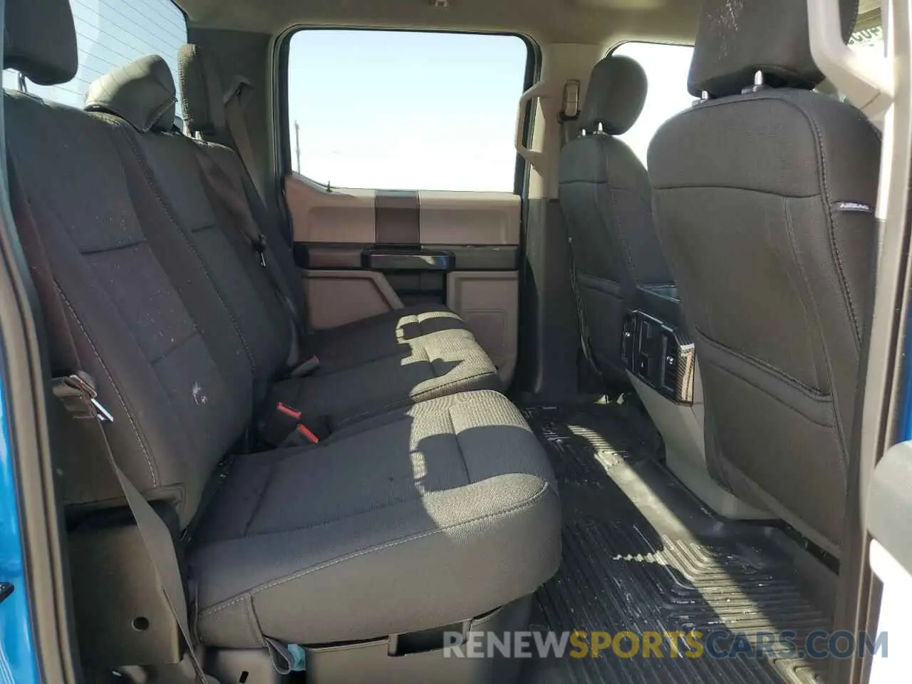 10 Photograph of a damaged car 1FTEW1CP7KKC69686 FORD F-150 2019