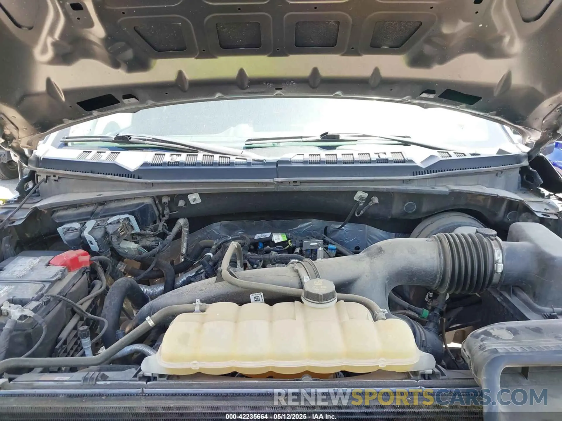 10 Photograph of a damaged car 1FTEW1CP7KKE04696 FORD F-150 2019
