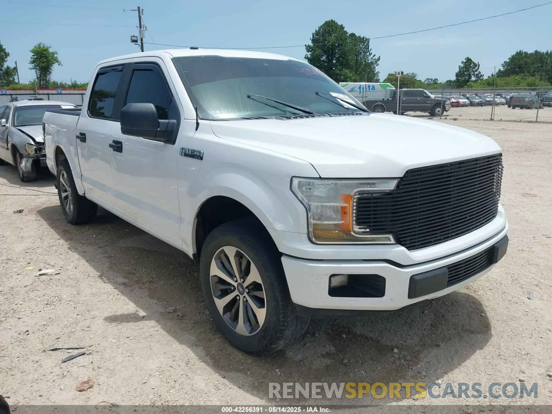 1 Photograph of a damaged car 1FTEW1CP7KKE29338 FORD F-150 2019