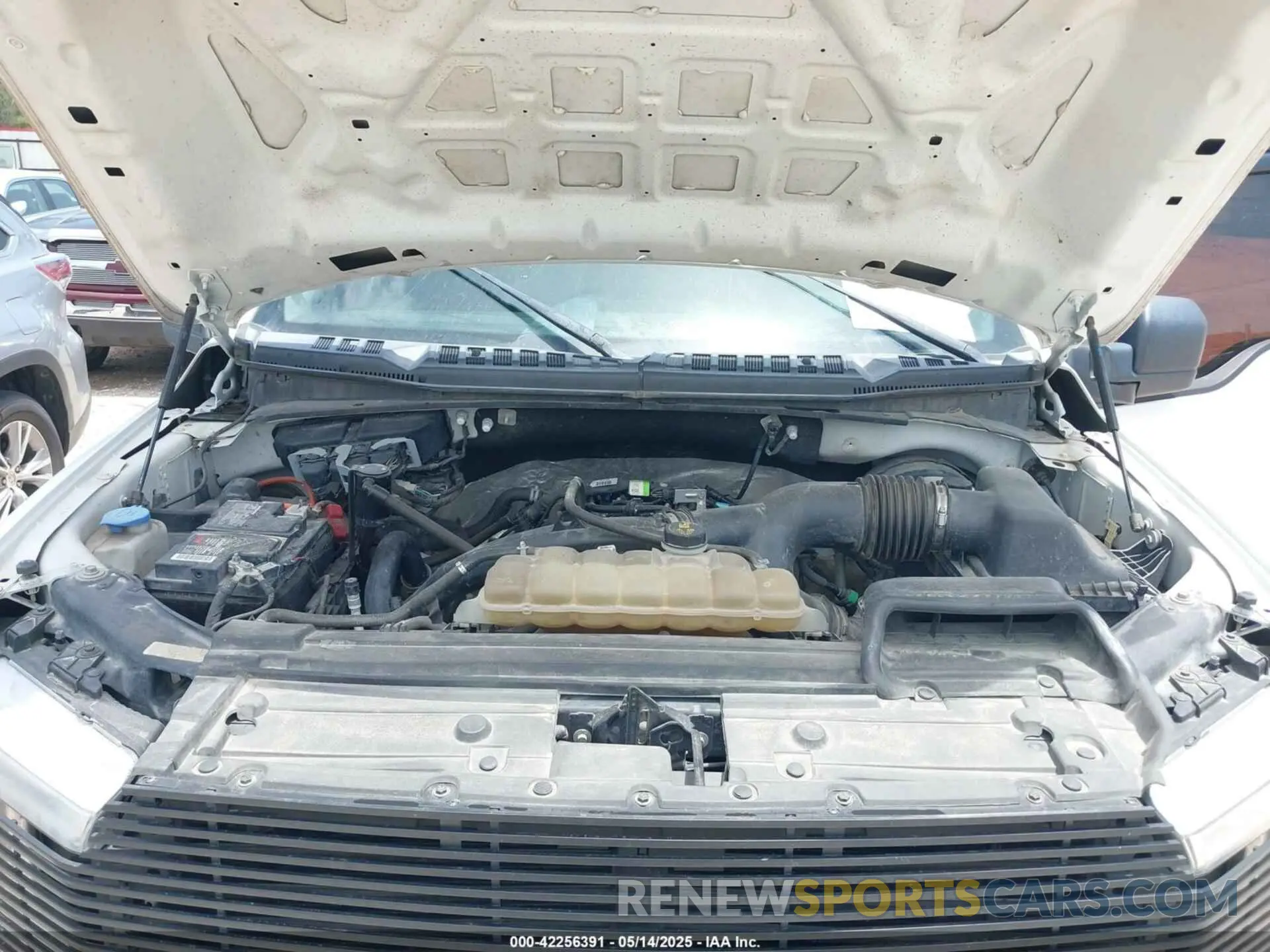 10 Photograph of a damaged car 1FTEW1CP7KKE29338 FORD F-150 2019