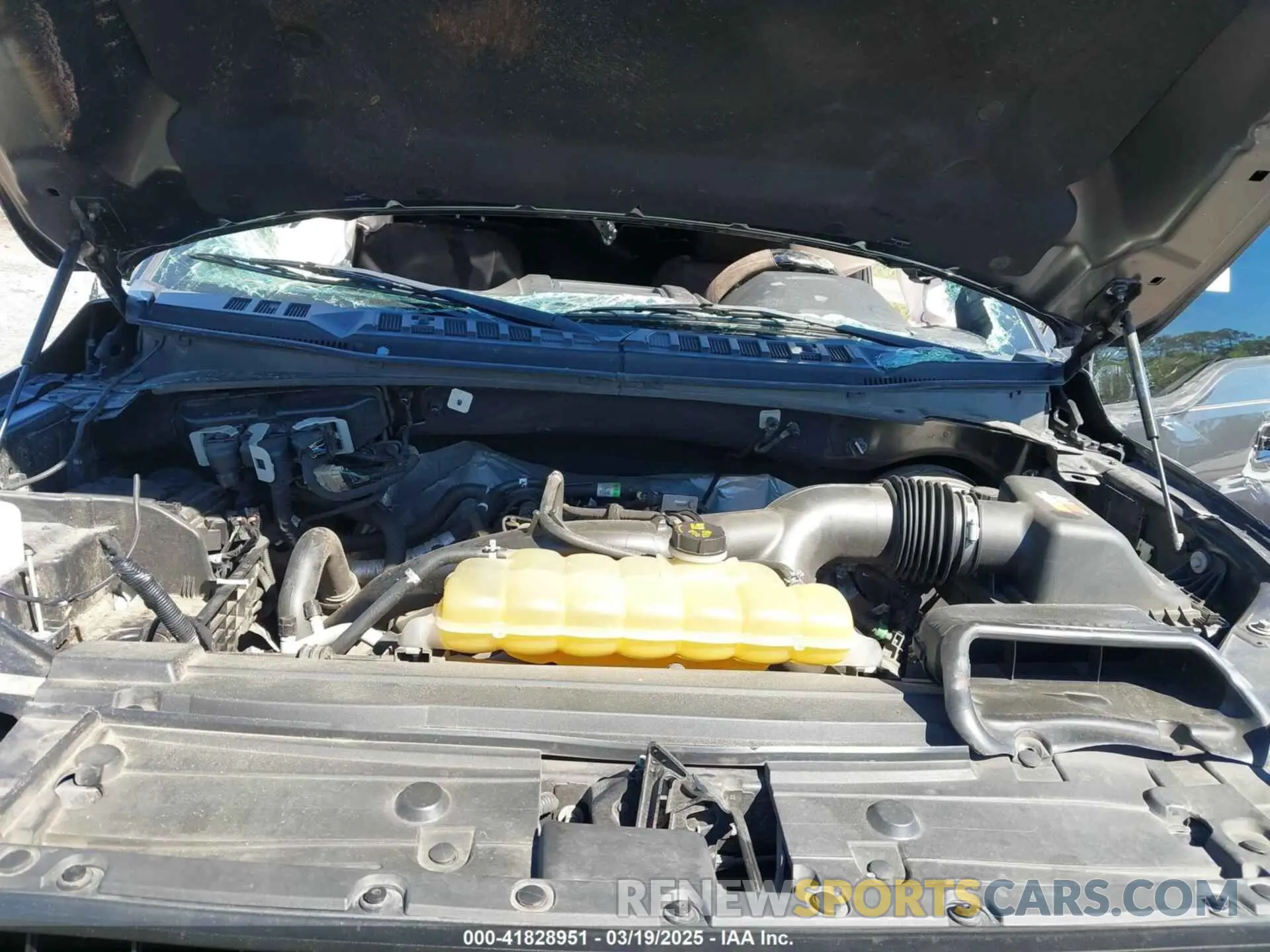10 Photograph of a damaged car 1FTEW1CP7KKE73193 FORD F-150 2019
