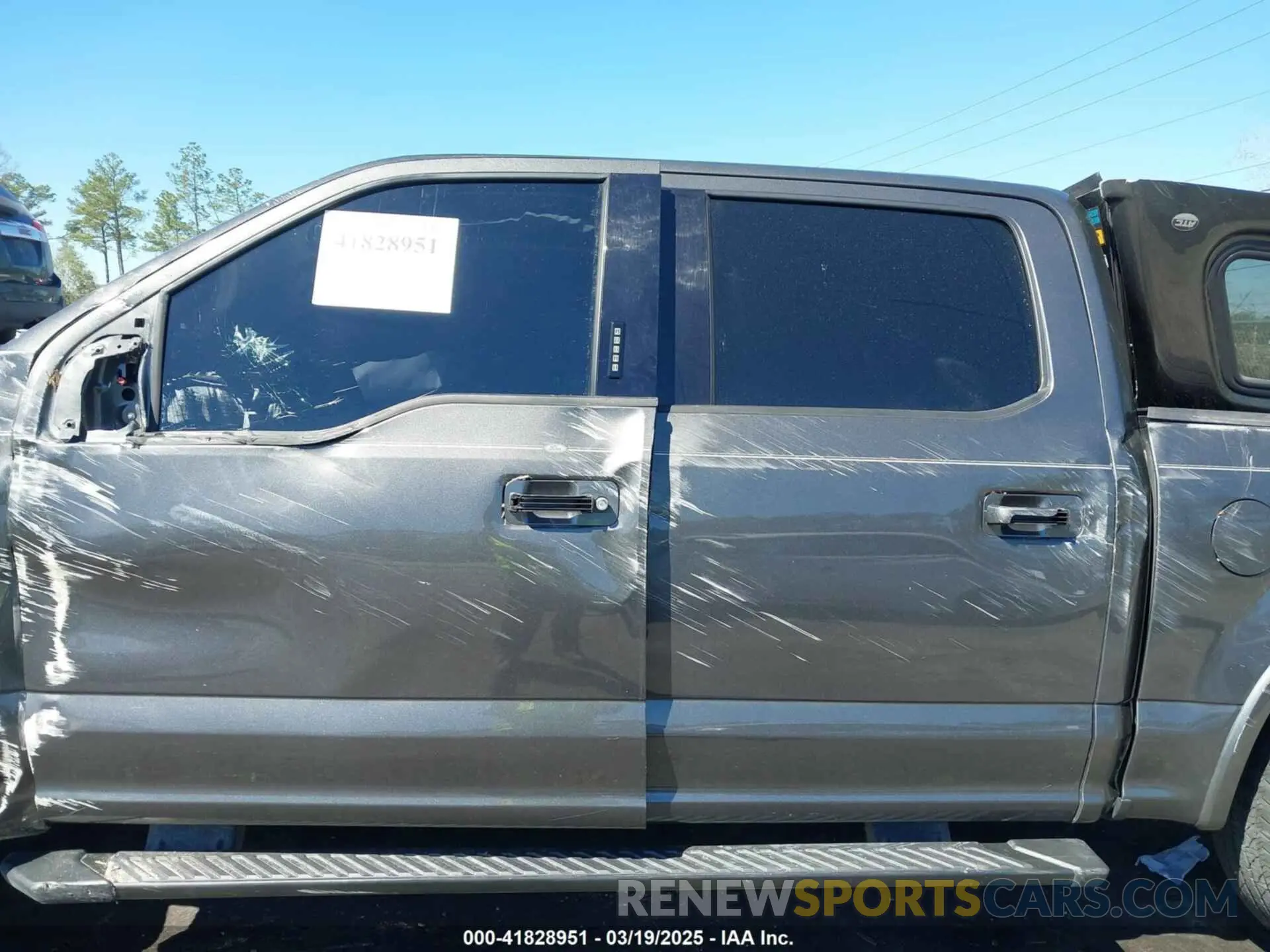 14 Photograph of a damaged car 1FTEW1CP7KKE73193 FORD F-150 2019