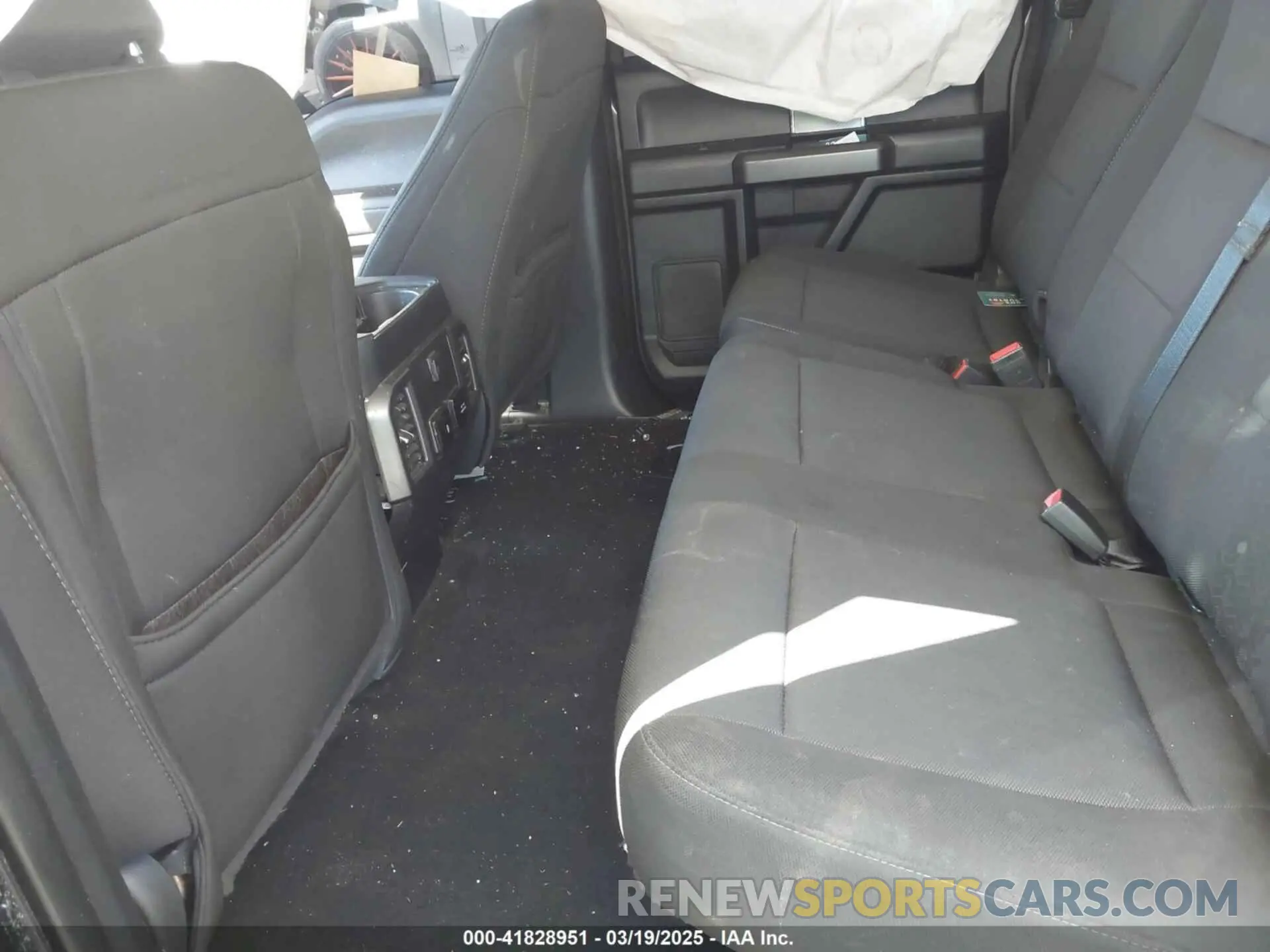 8 Photograph of a damaged car 1FTEW1CP7KKE73193 FORD F-150 2019