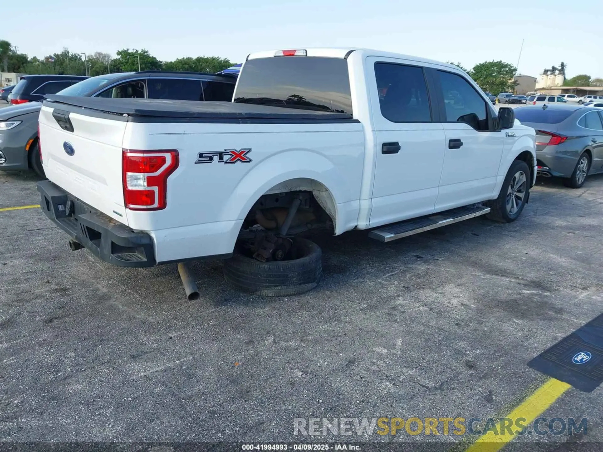 4 Photograph of a damaged car 1FTEW1CP9KKC27035 FORD F-150 2019
