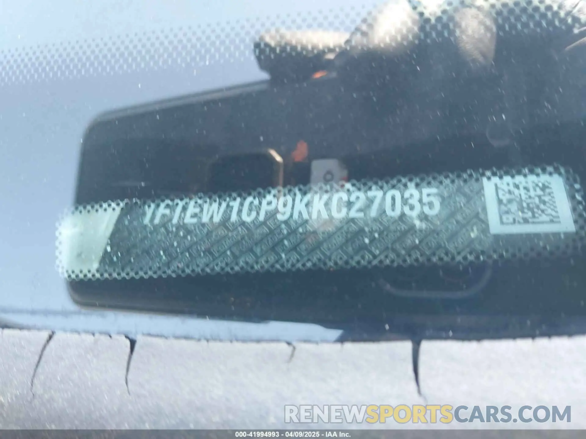 9 Photograph of a damaged car 1FTEW1CP9KKC27035 FORD F-150 2019