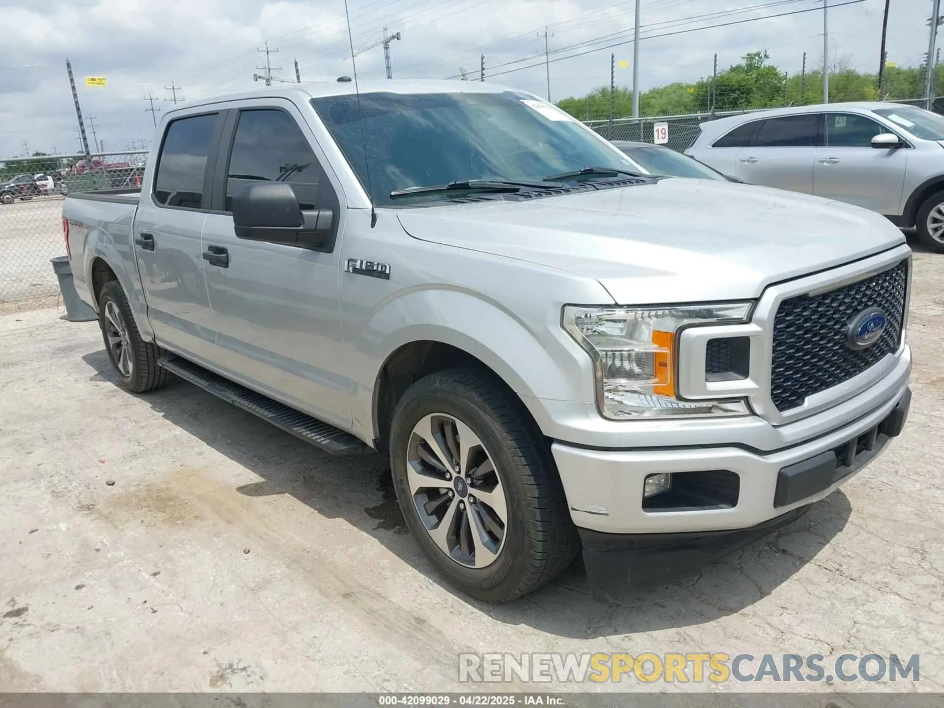 1 Photograph of a damaged car 1FTEW1CPXKKC96722 FORD F-150 2019
