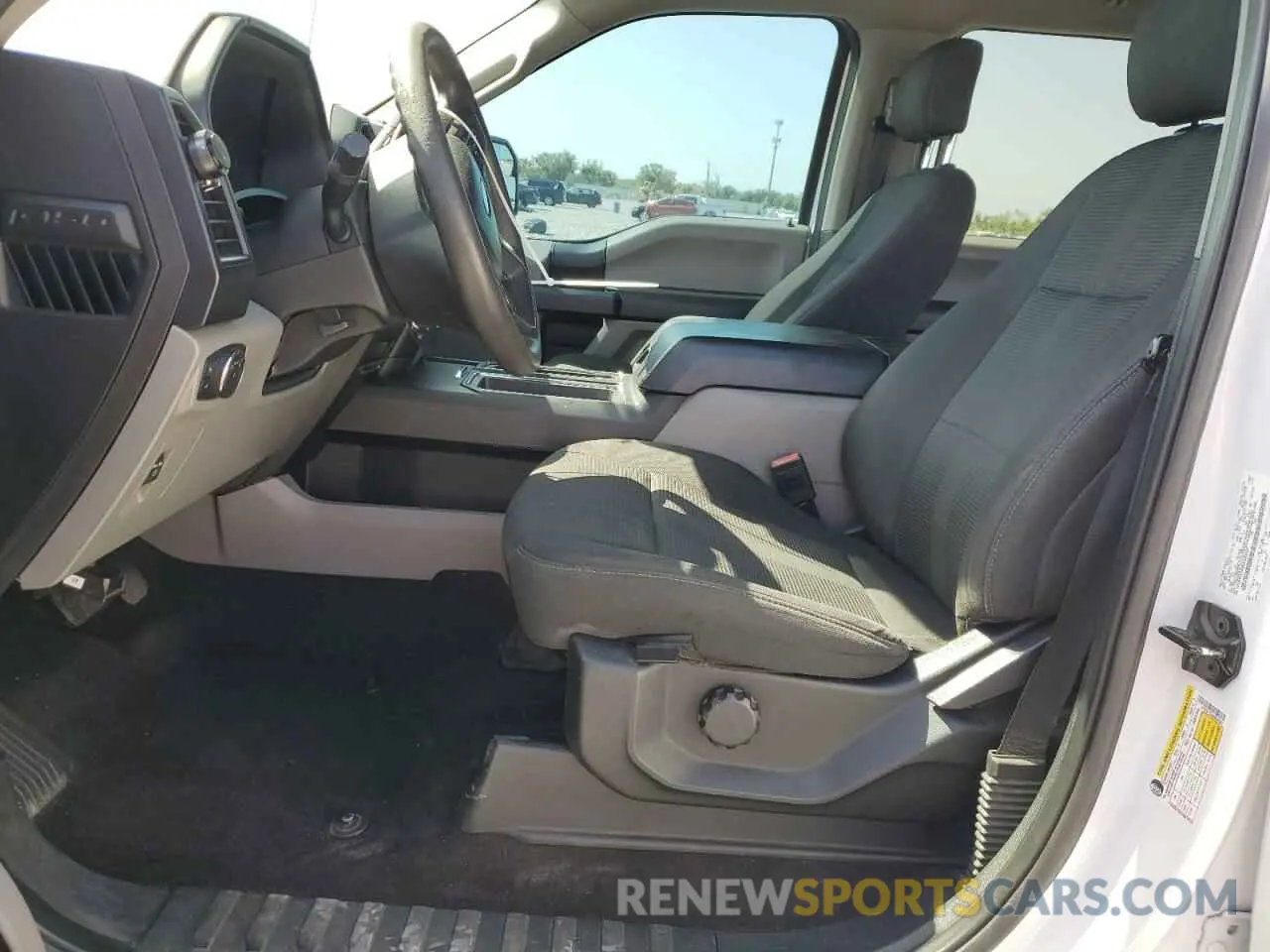 7 Photograph of a damaged car 1FTEW1CPXKKE04367 FORD F-150 2019
