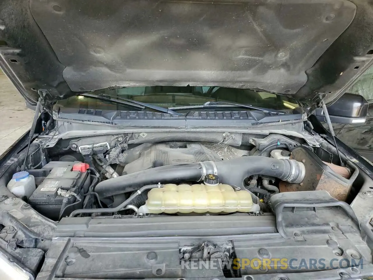 11 Photograph of a damaged car 1FTEW1E40KFB91988 FORD F-150 2019