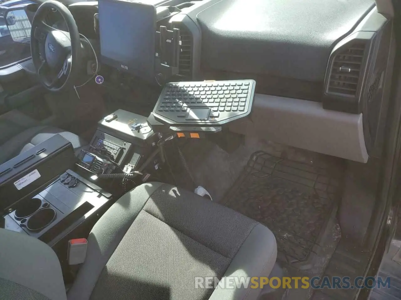 8 Photograph of a damaged car 1FTEW1E40KKD30525 FORD F-150 2019