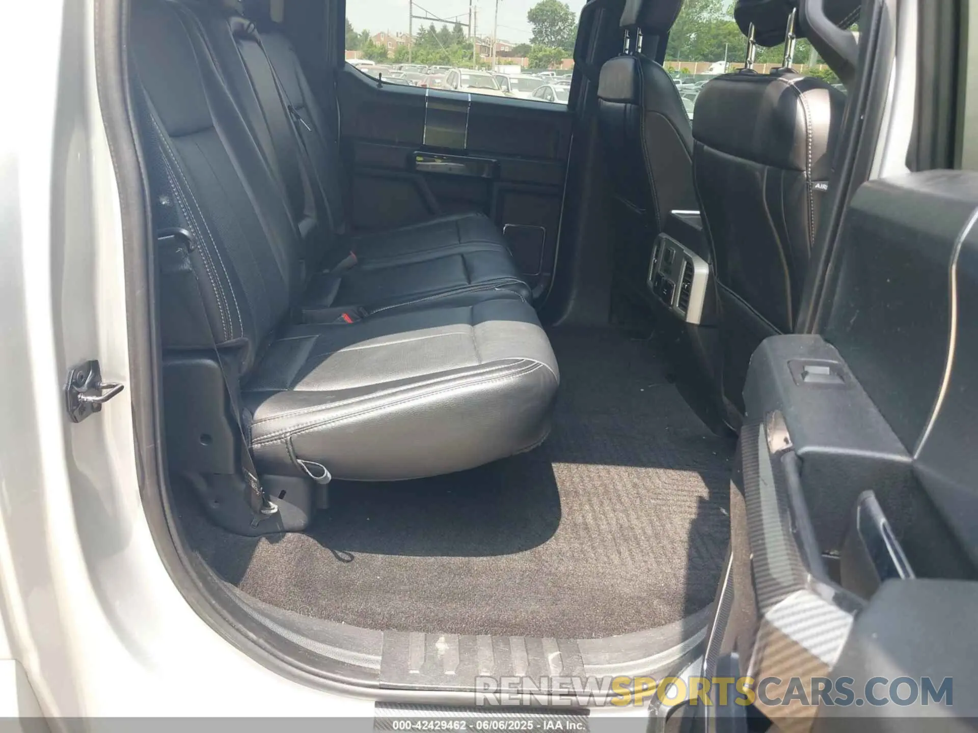 8 Photograph of a damaged car 1FTEW1E42KFC75164 FORD F-150 2019