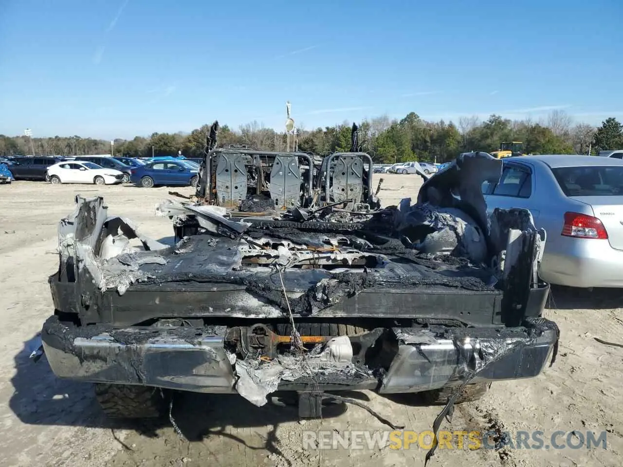 6 Photograph of a damaged car 1FTEW1E43KFA81713 FORD F-150 2019