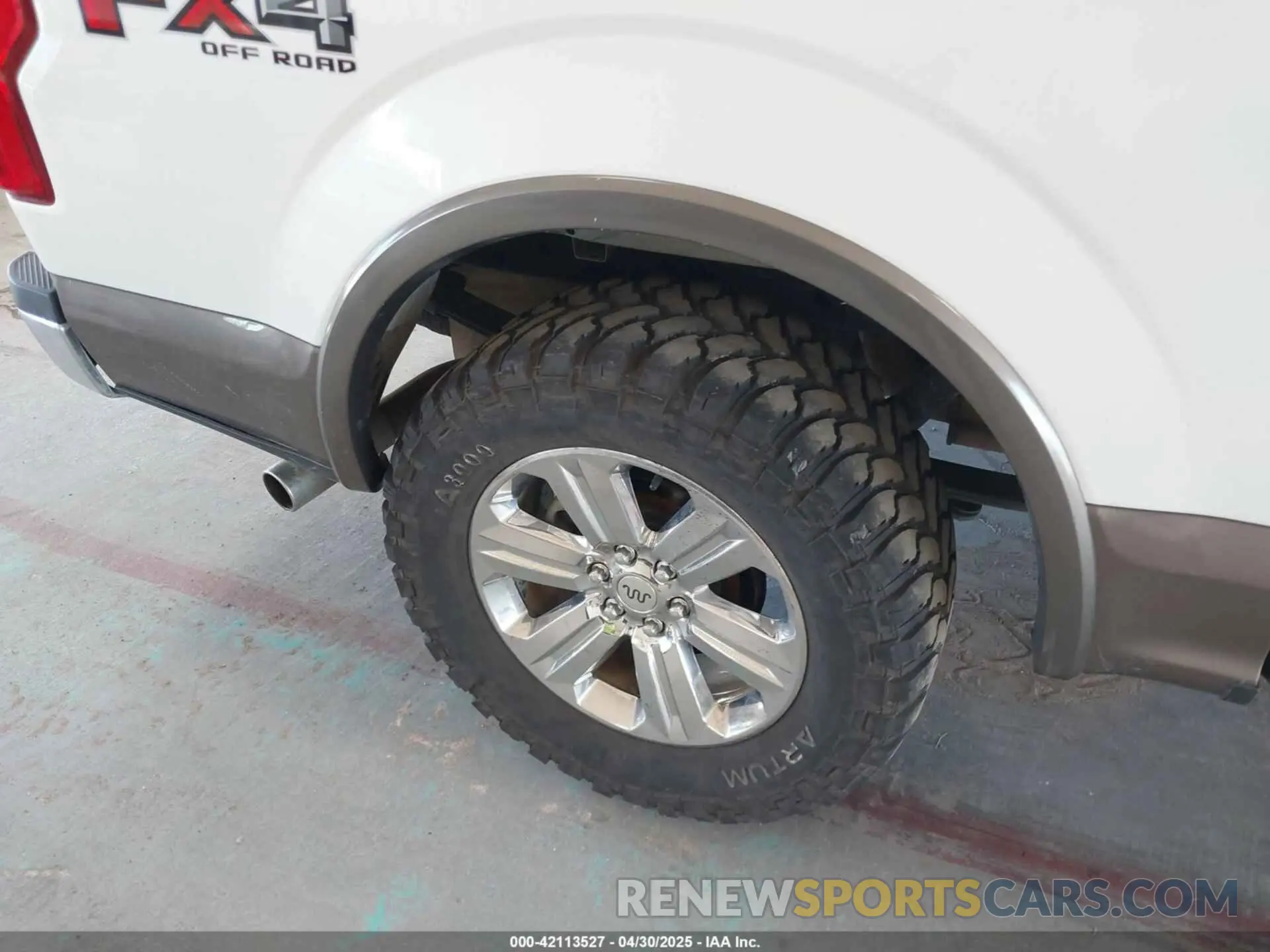 6 Photograph of a damaged car 1FTEW1E43KFB11986 FORD F-150 2019