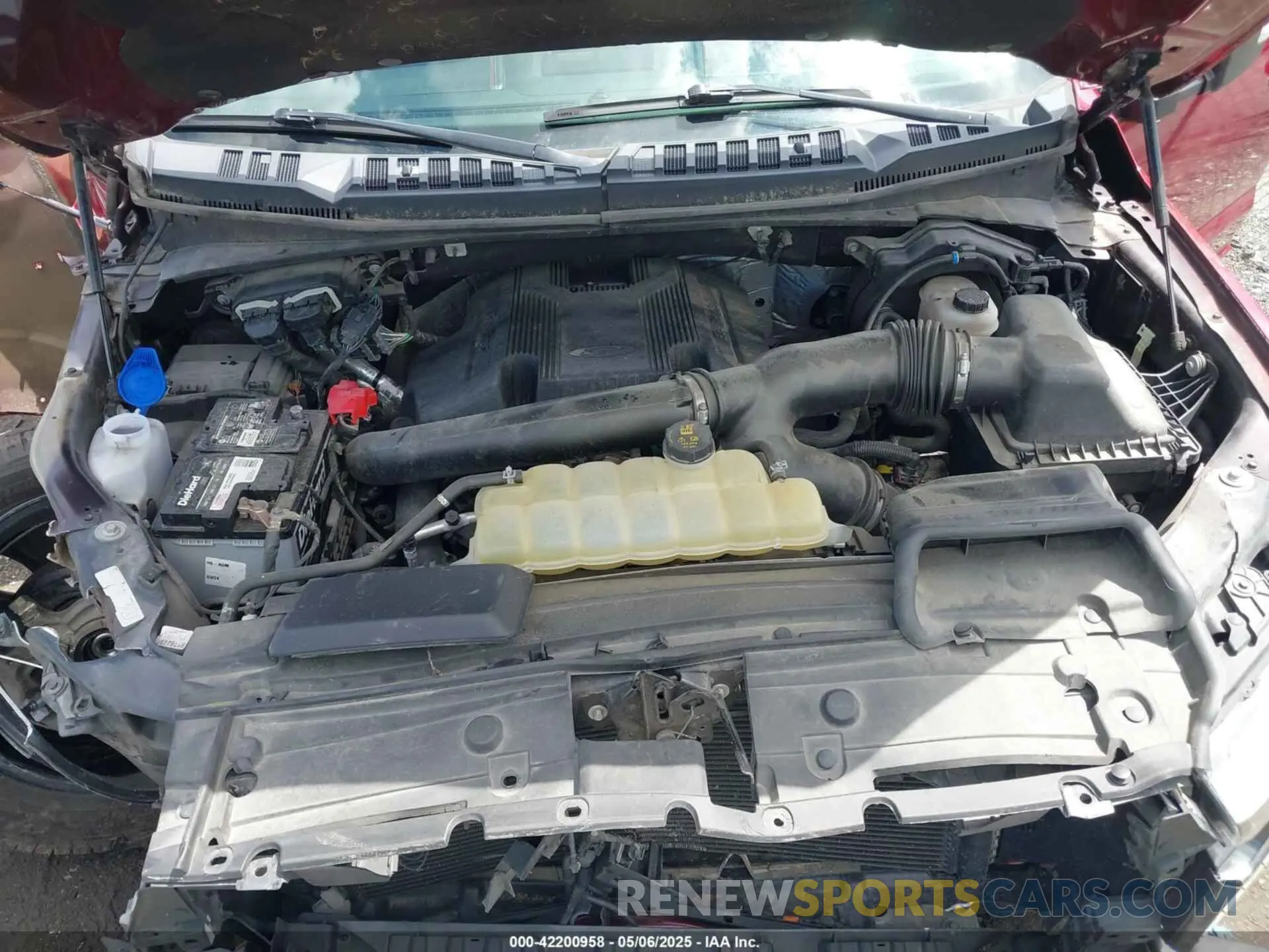 10 Photograph of a damaged car 1FTEW1E43KFB75154 FORD F-150 2019