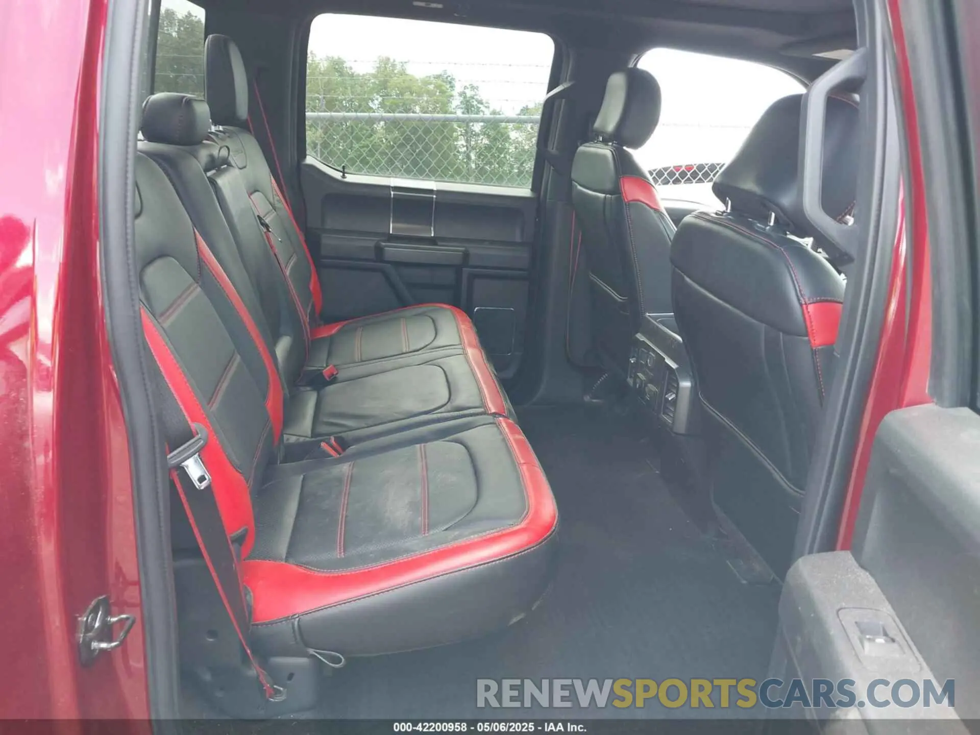 8 Photograph of a damaged car 1FTEW1E43KFB75154 FORD F-150 2019