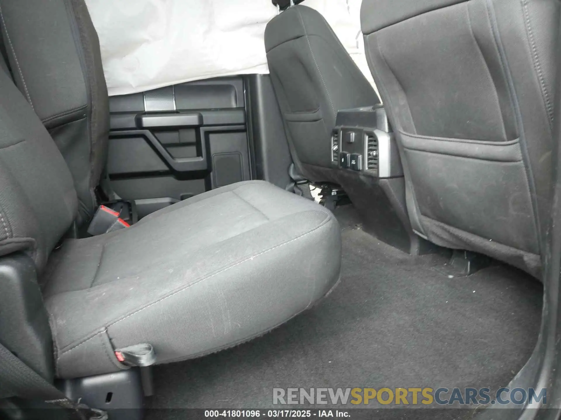 8 Photograph of a damaged car 1FTEW1E43KFB89314 FORD F-150 2019