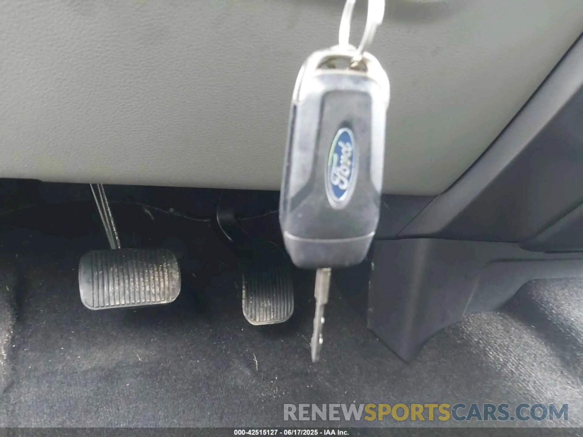11 Photograph of a damaged car 1FTEW1E43KFC42089 FORD F-150 2019