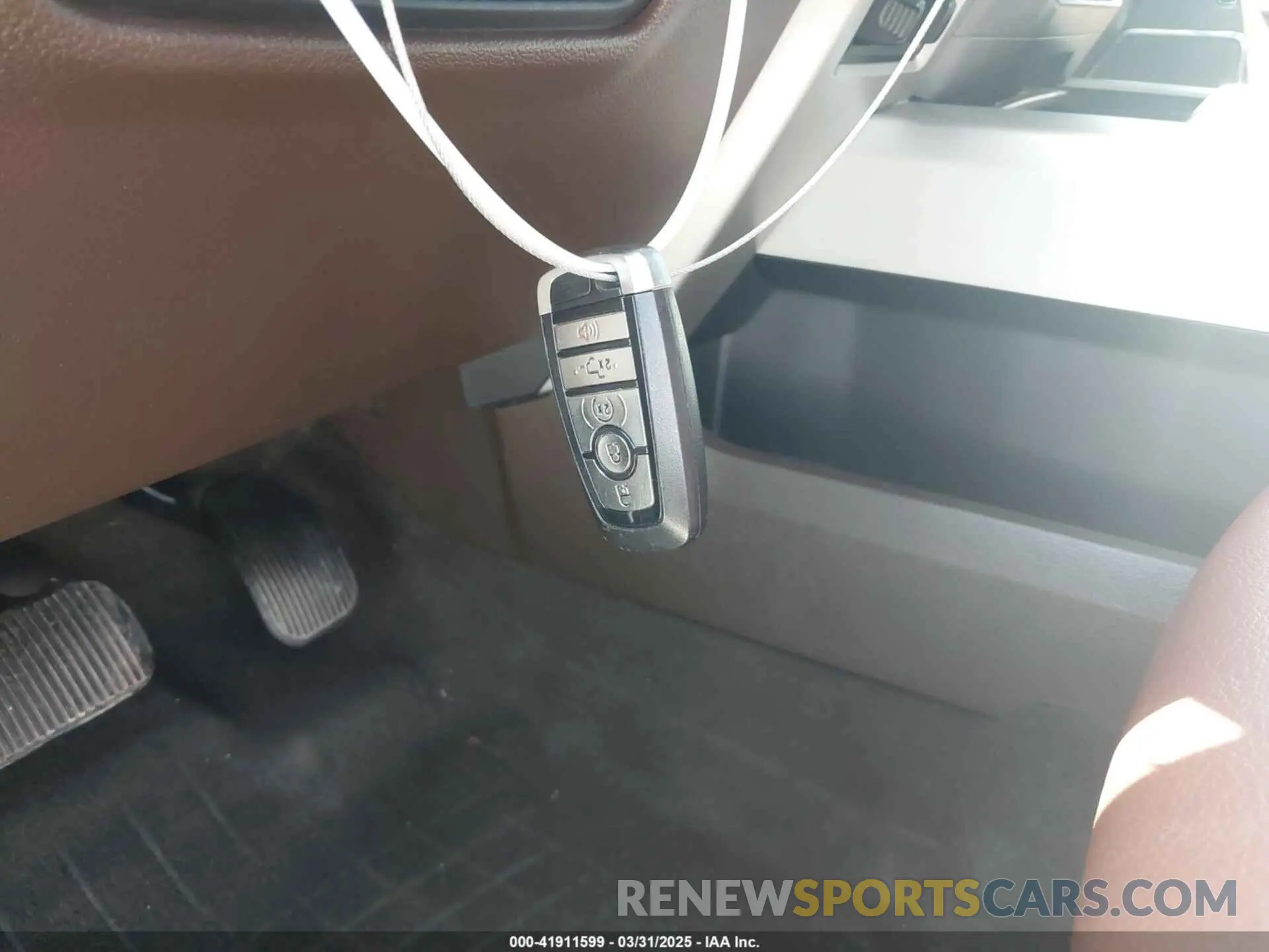 11 Photograph of a damaged car 1FTEW1E43KFC85685 FORD F-150 2019