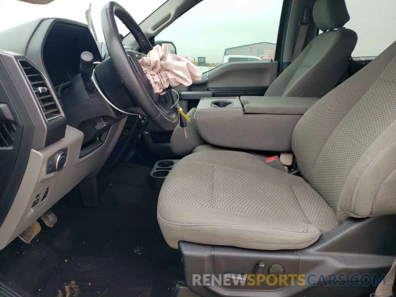 7 Photograph of a damaged car 1FTEW1E43KKC47932 FORD F-150 2019