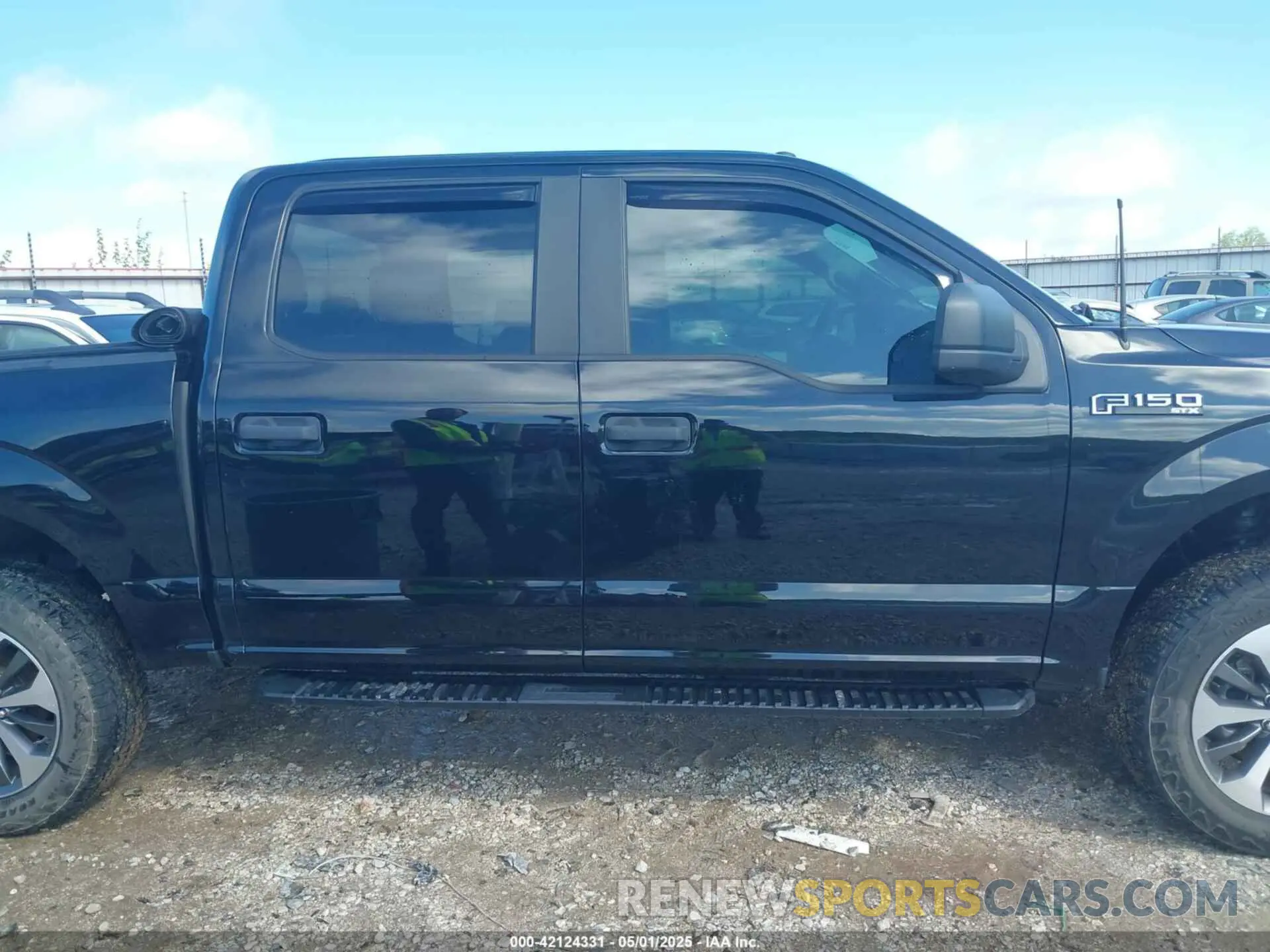 13 Photograph of a damaged car 1FTEW1E43KKE02639 FORD F-150 2019