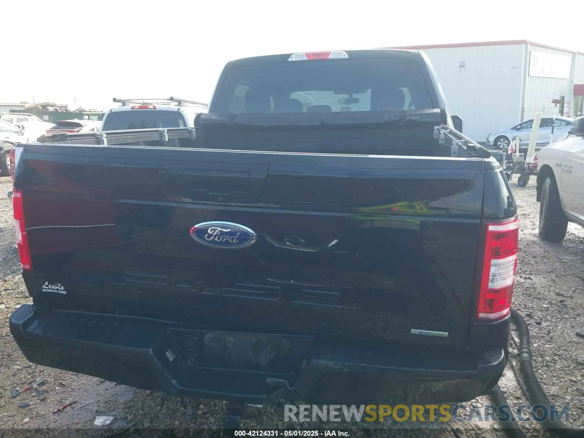 16 Photograph of a damaged car 1FTEW1E43KKE02639 FORD F-150 2019