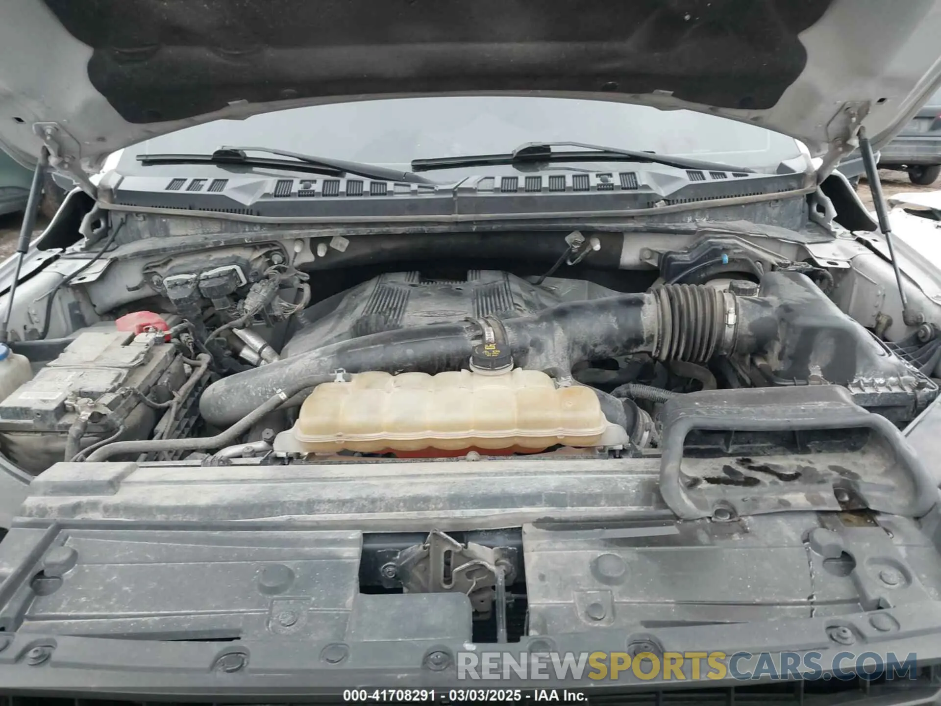 10 Photograph of a damaged car 1FTEW1E45KFB55357 FORD F-150 2019